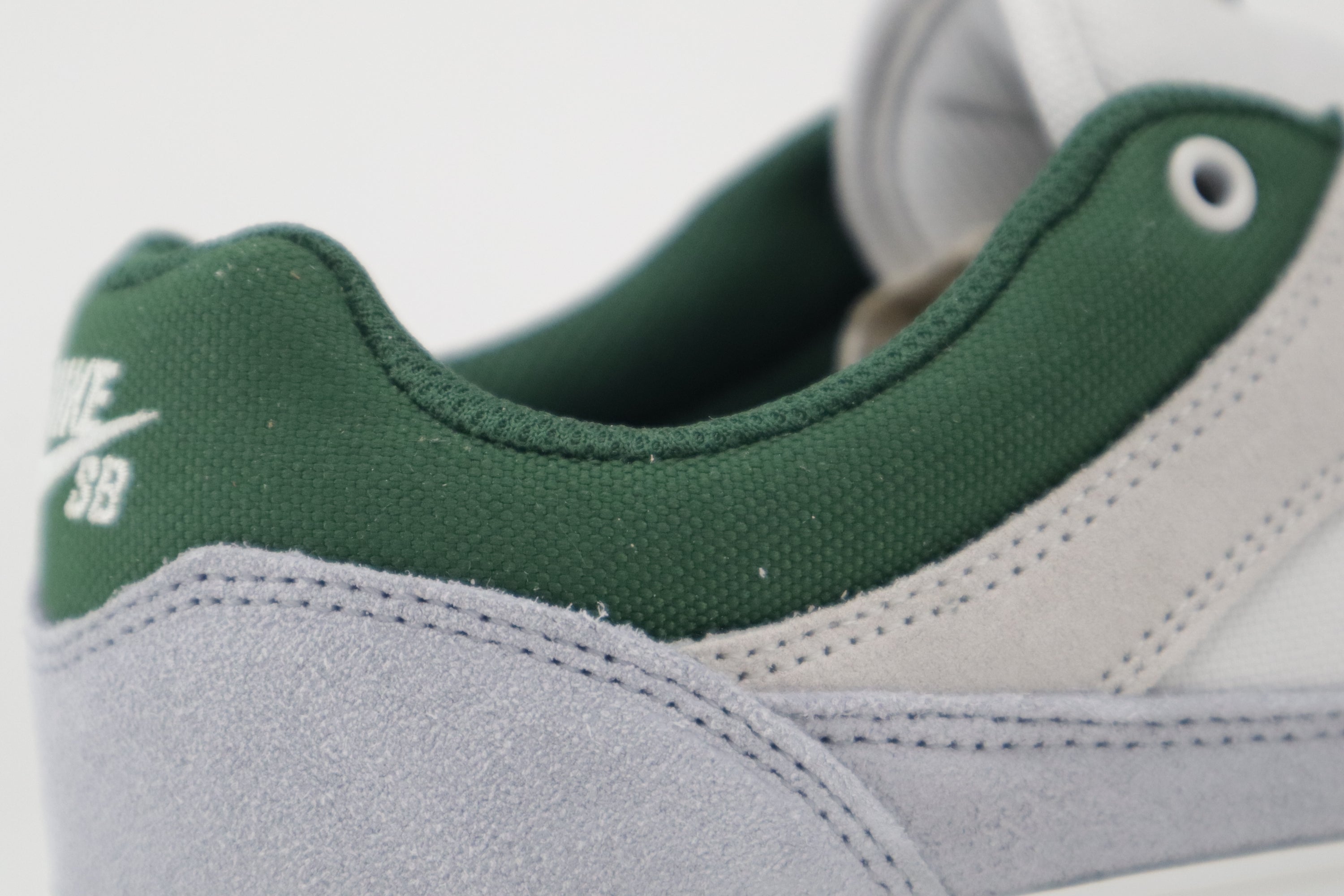 MALOR "GREEN/ WHITE GRAY"