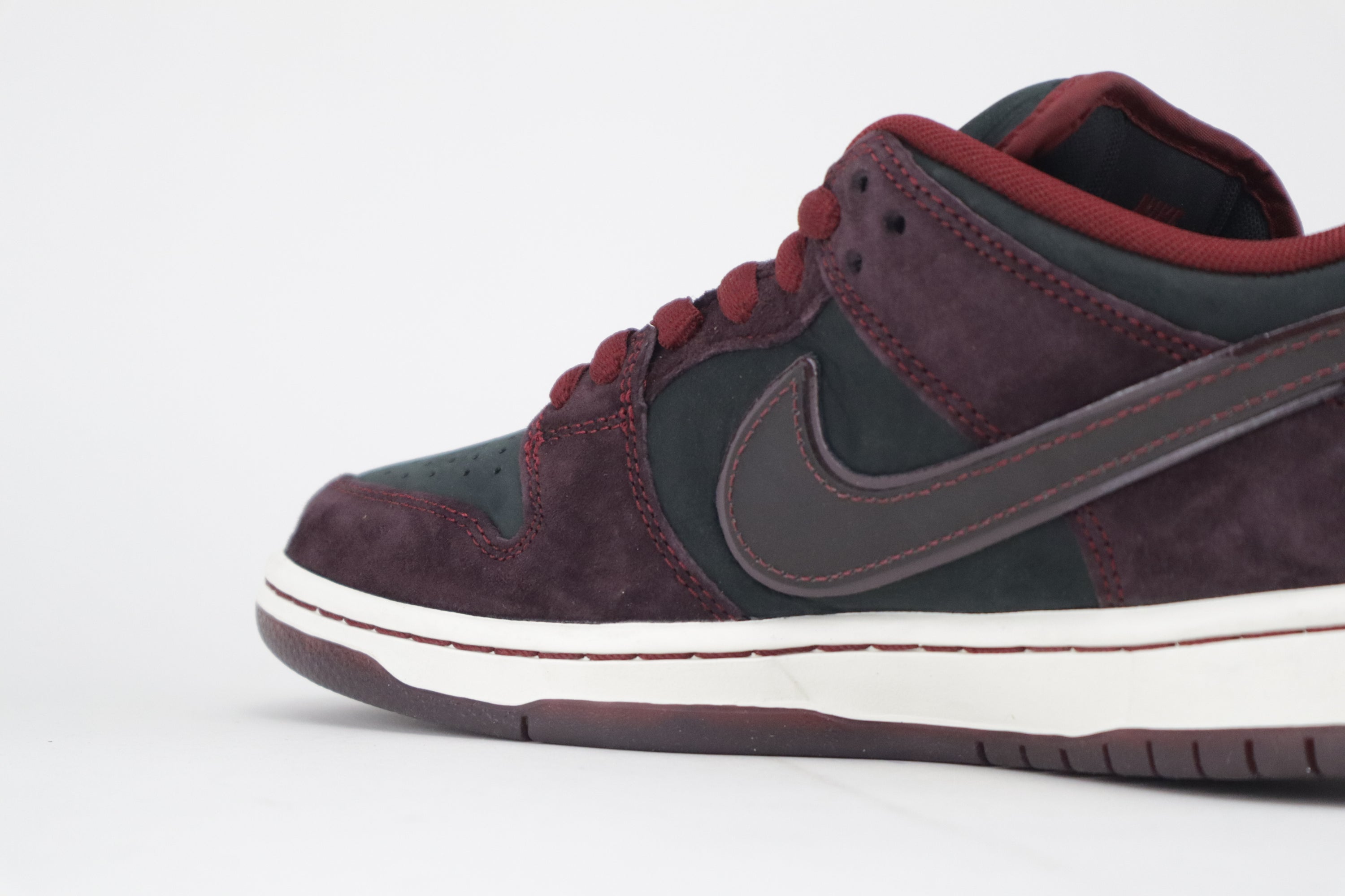 DUNK LOW PRO QS "RIOT SKATESHOP"