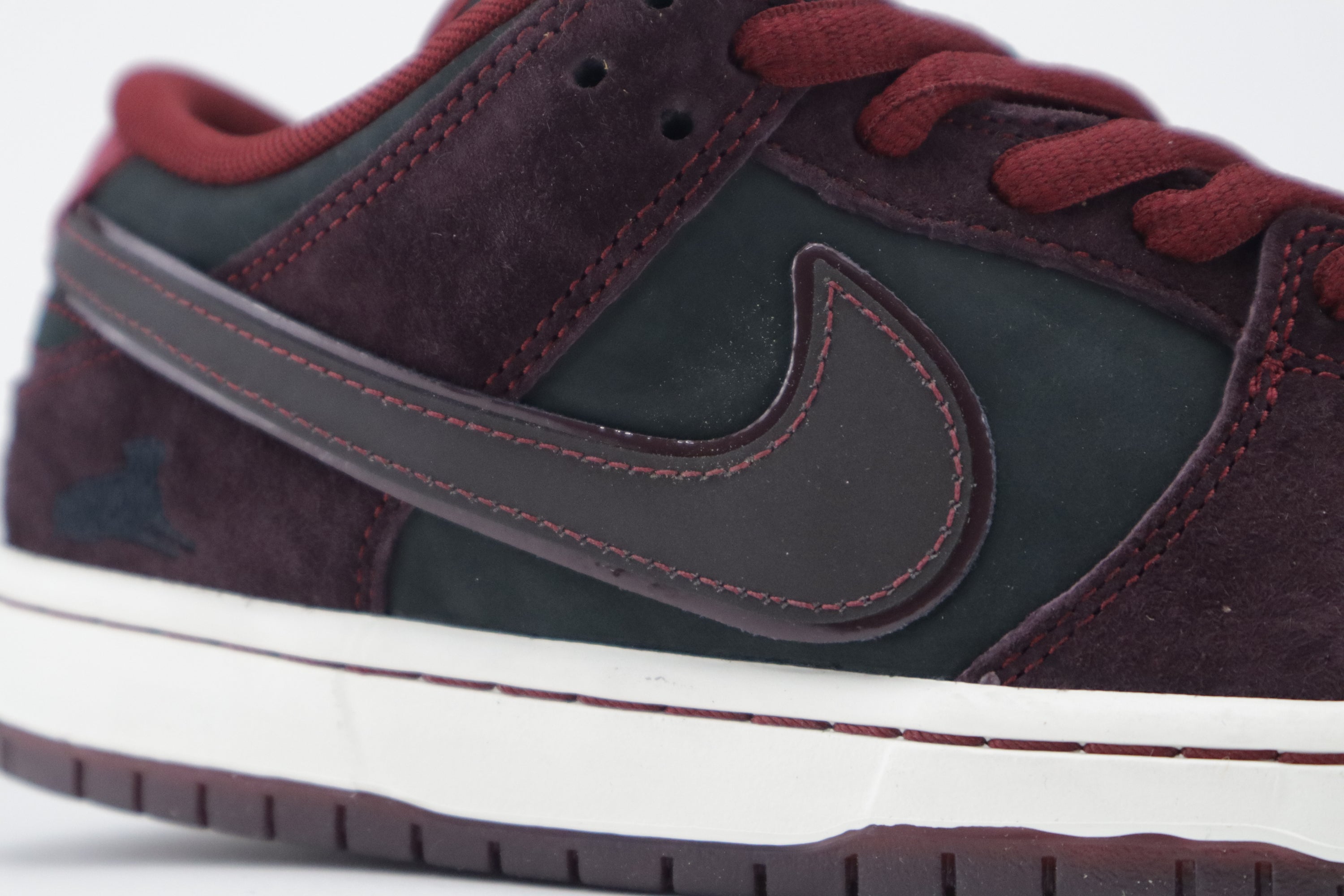 DUNK LOW PRO QS "RIOT SKATESHOP"