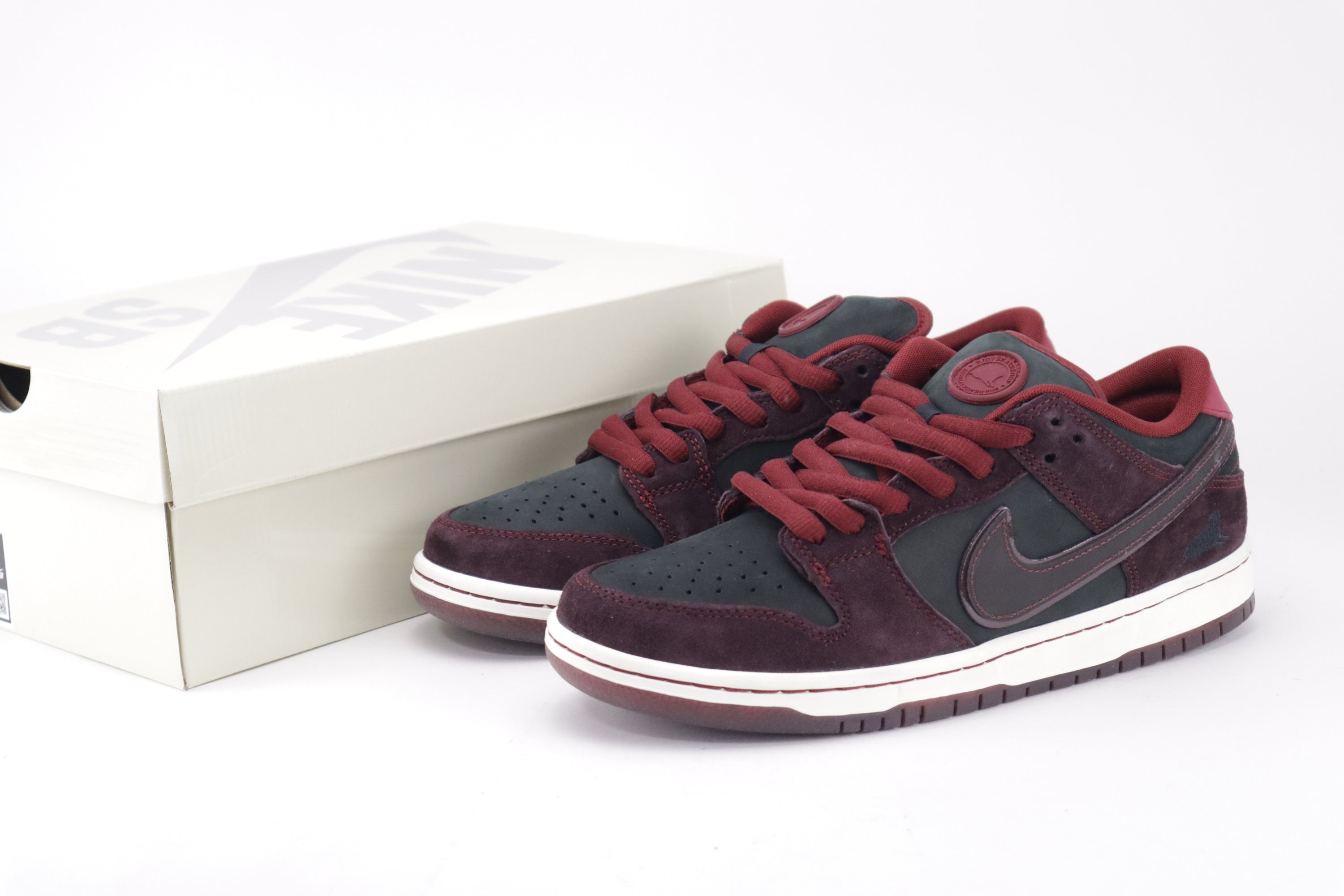 DUNK LOW PRO QS "RIOT SKATESHOP"