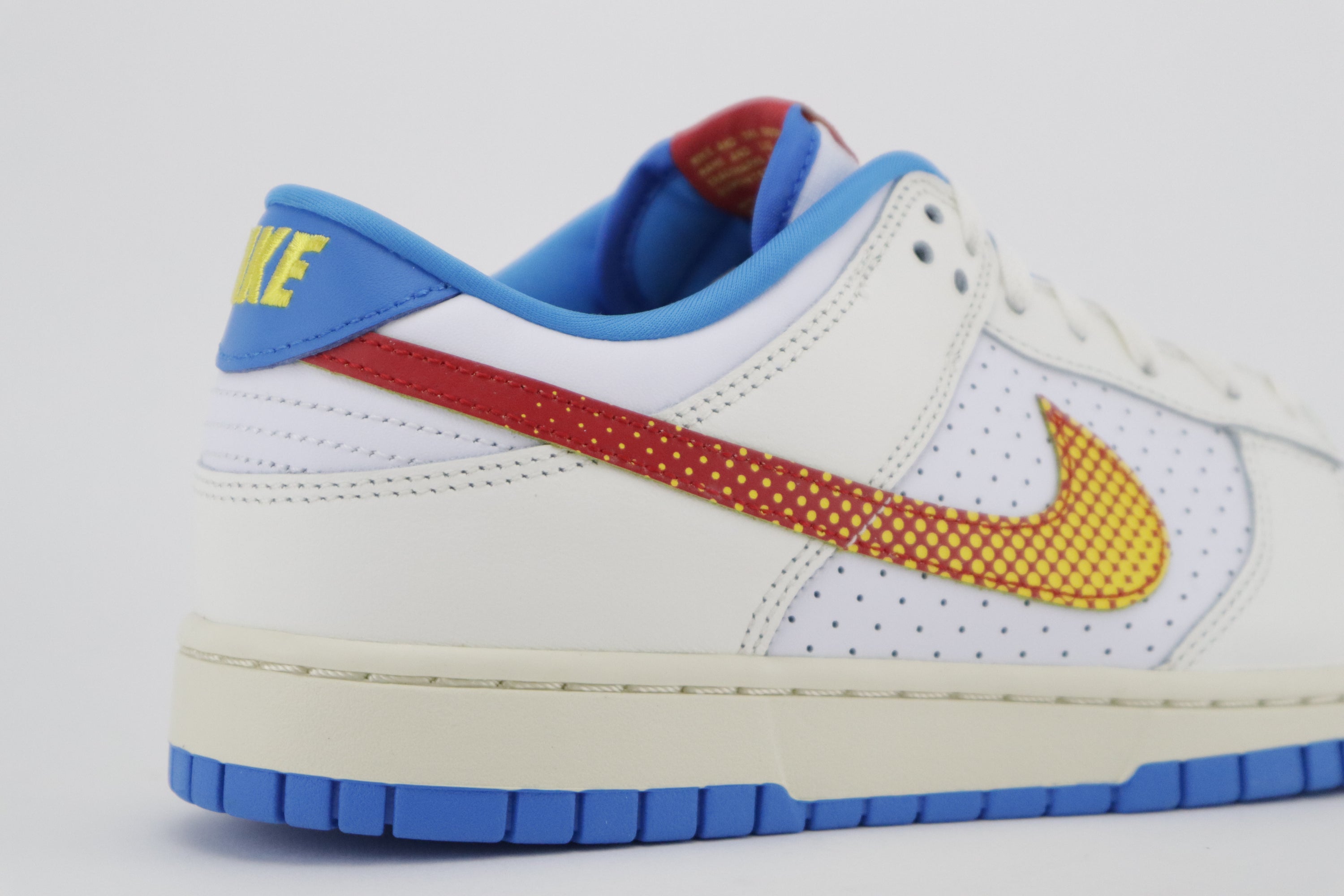 DUNK LOW RETERO SE "POP ART COMIC BOOK"