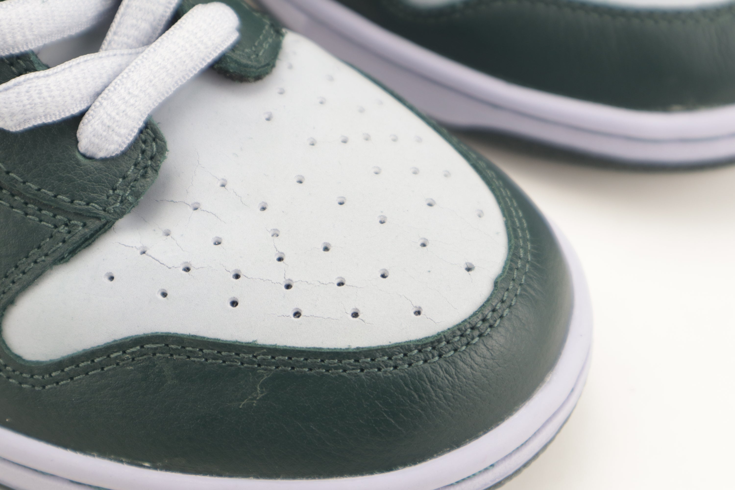 DUNK HIGH PRO SB "GHOST"