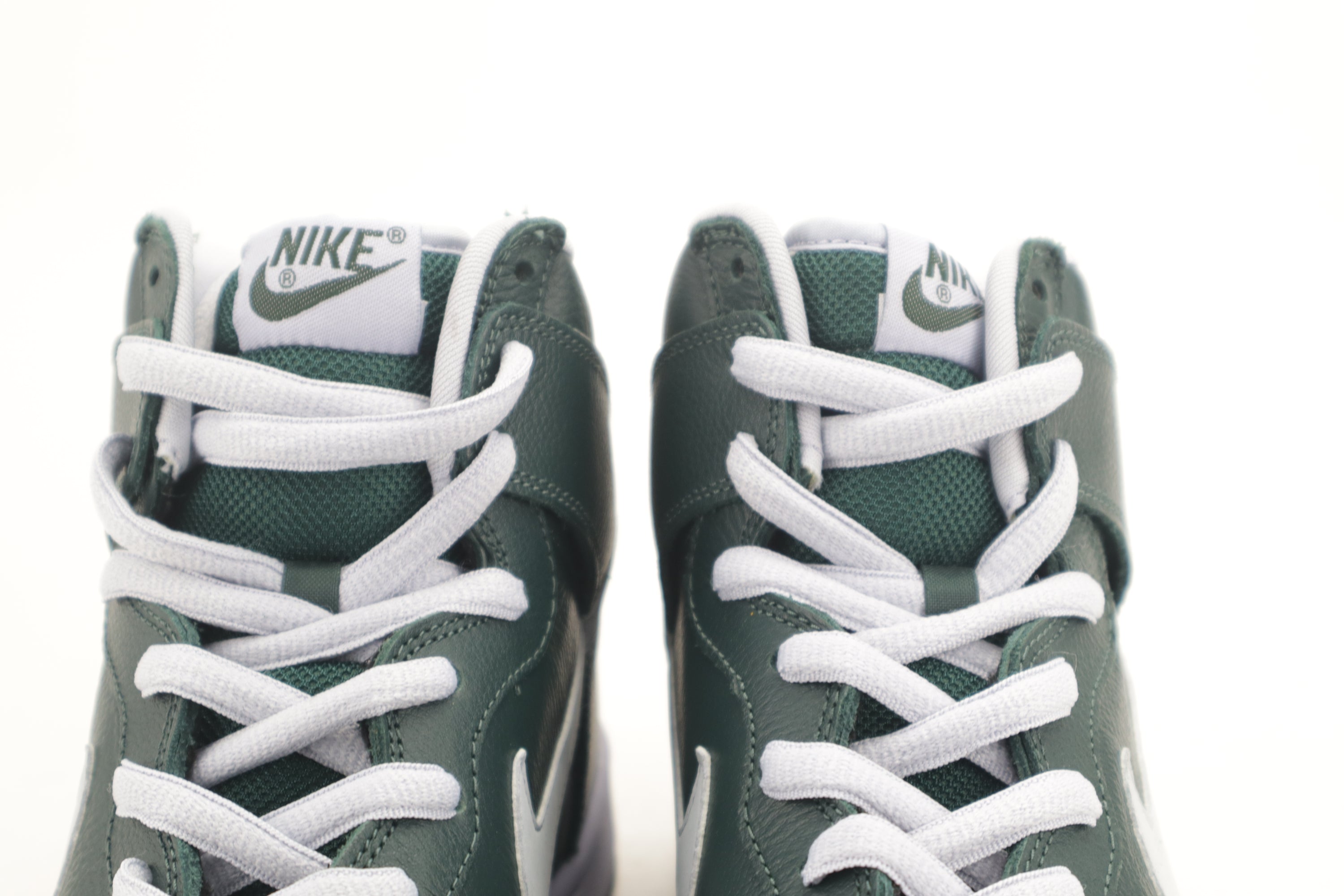 DUNK HIGH PRO SB "GHOST"