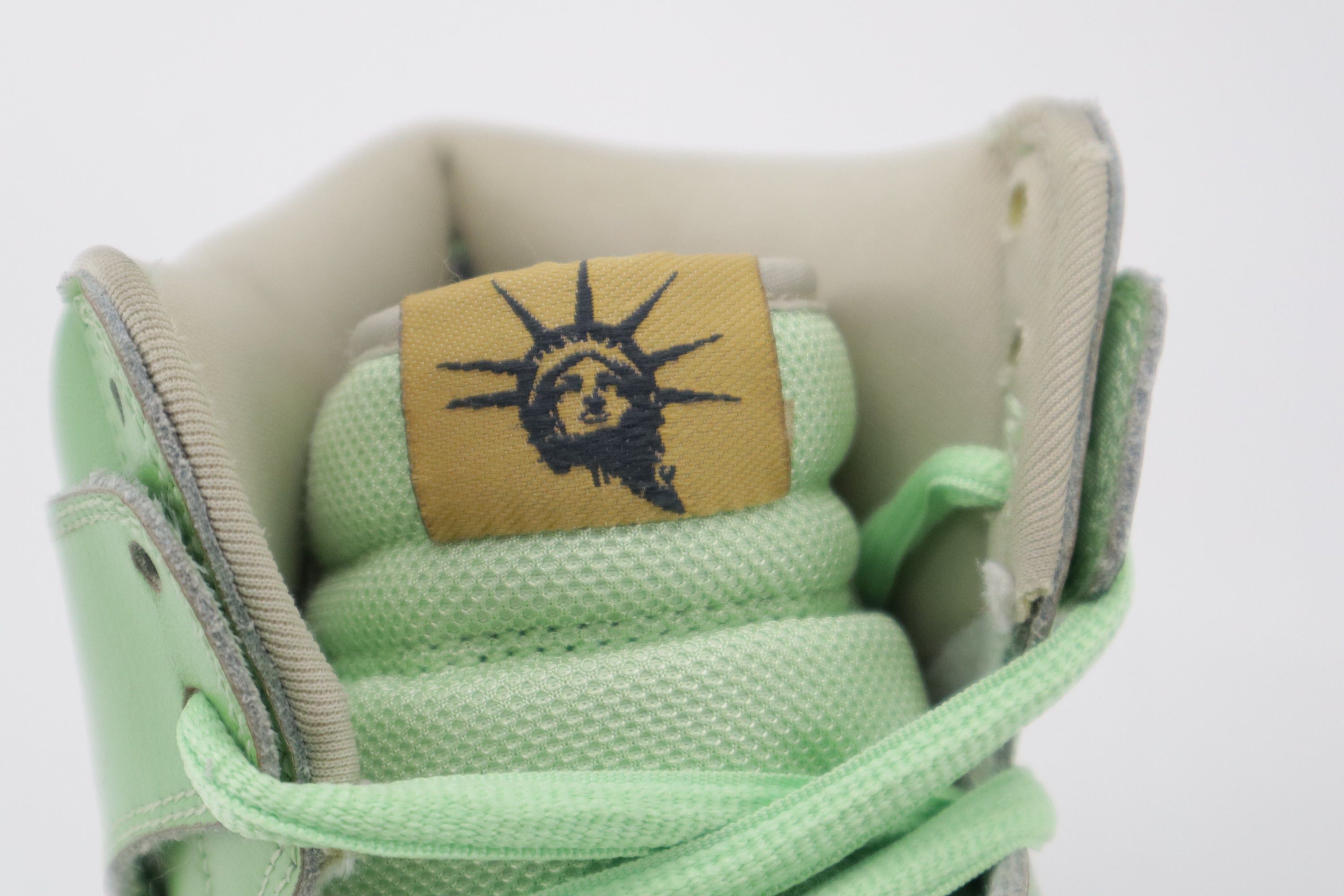 DUNK HIGH PREMIUM SB "STATUE OF LIBERTY"