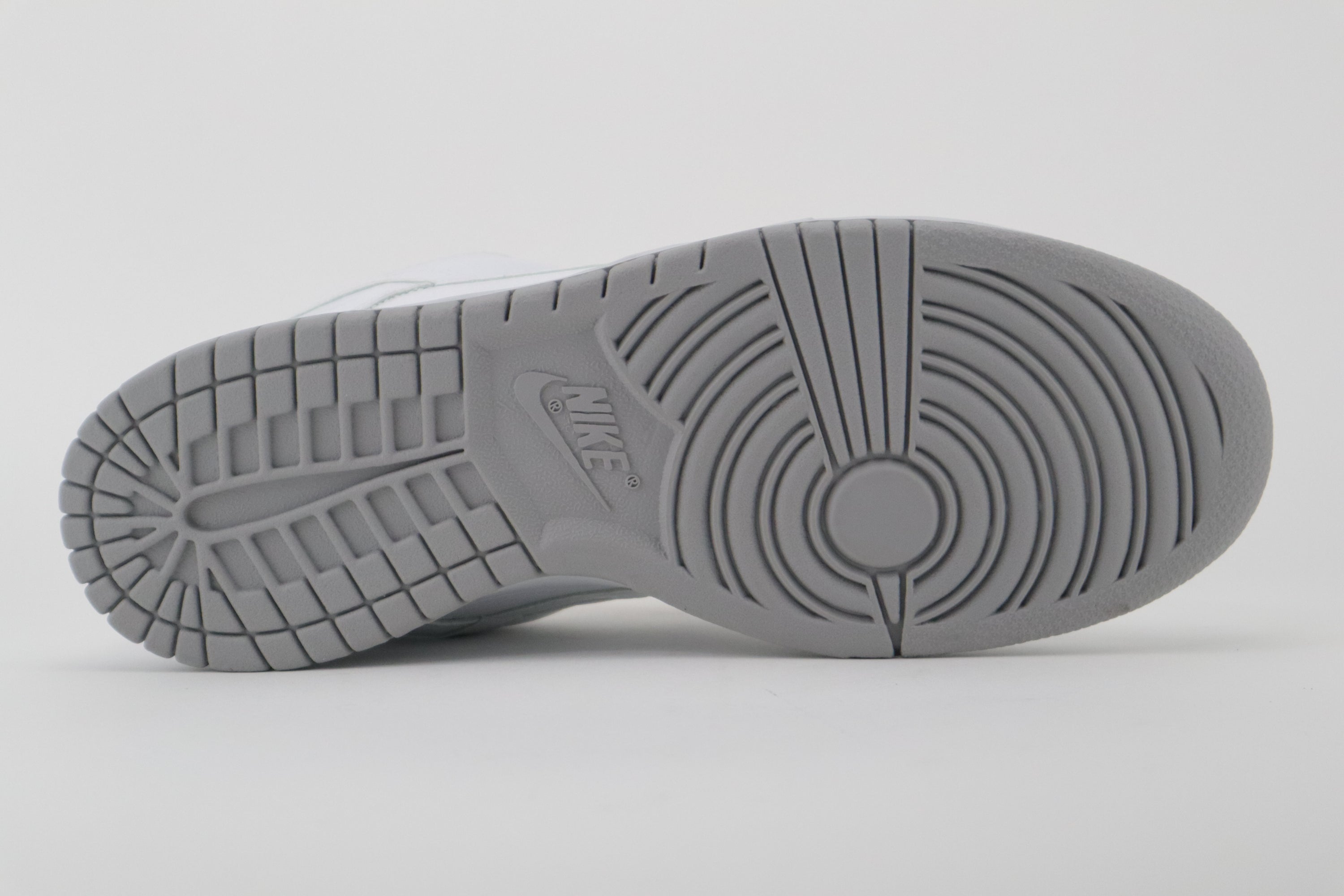 DUNK LOW PREMIUM SB "MEDICOM 4"