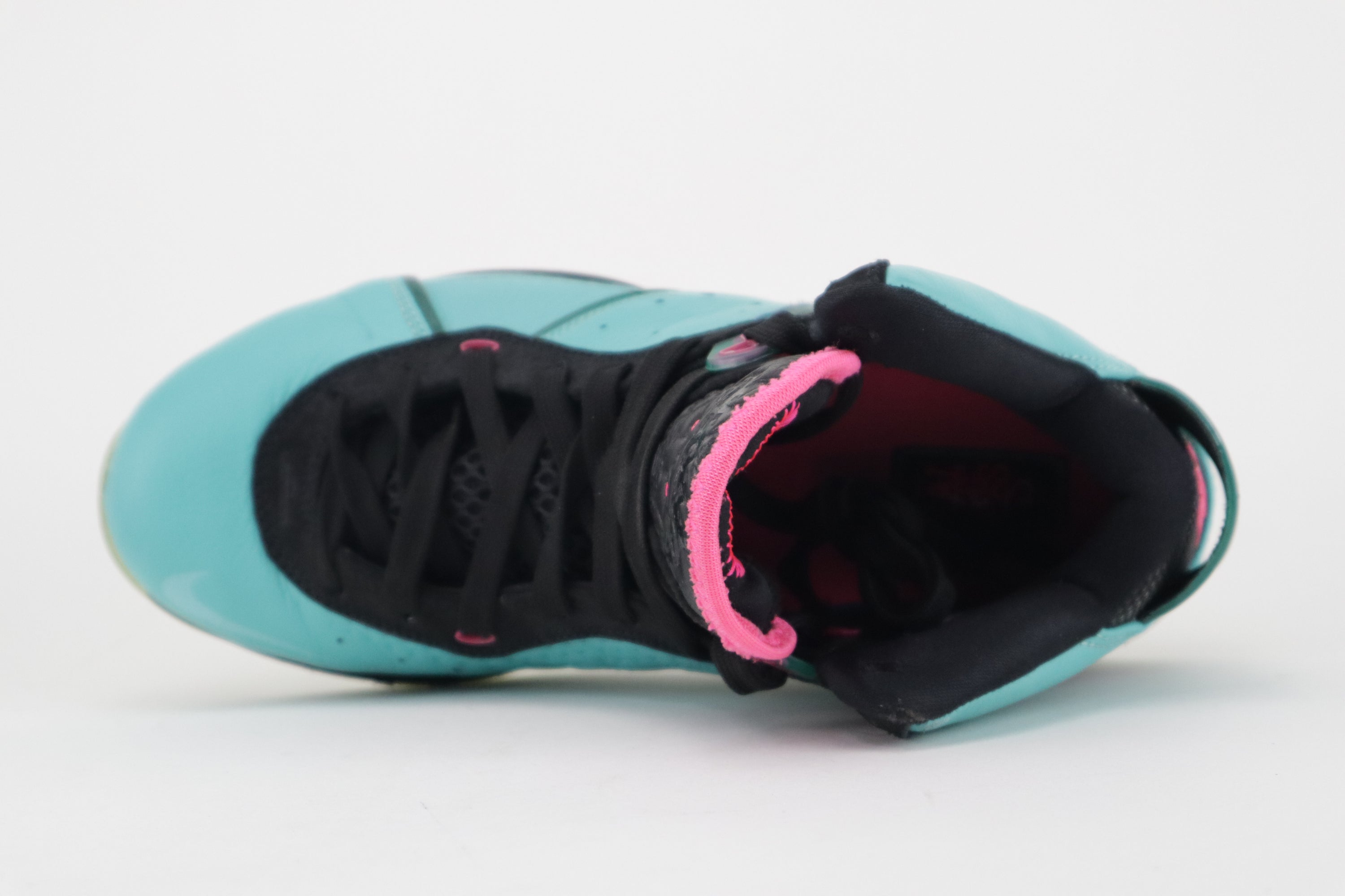 NIKE LEBRON 8 "SOUTH BEACH"