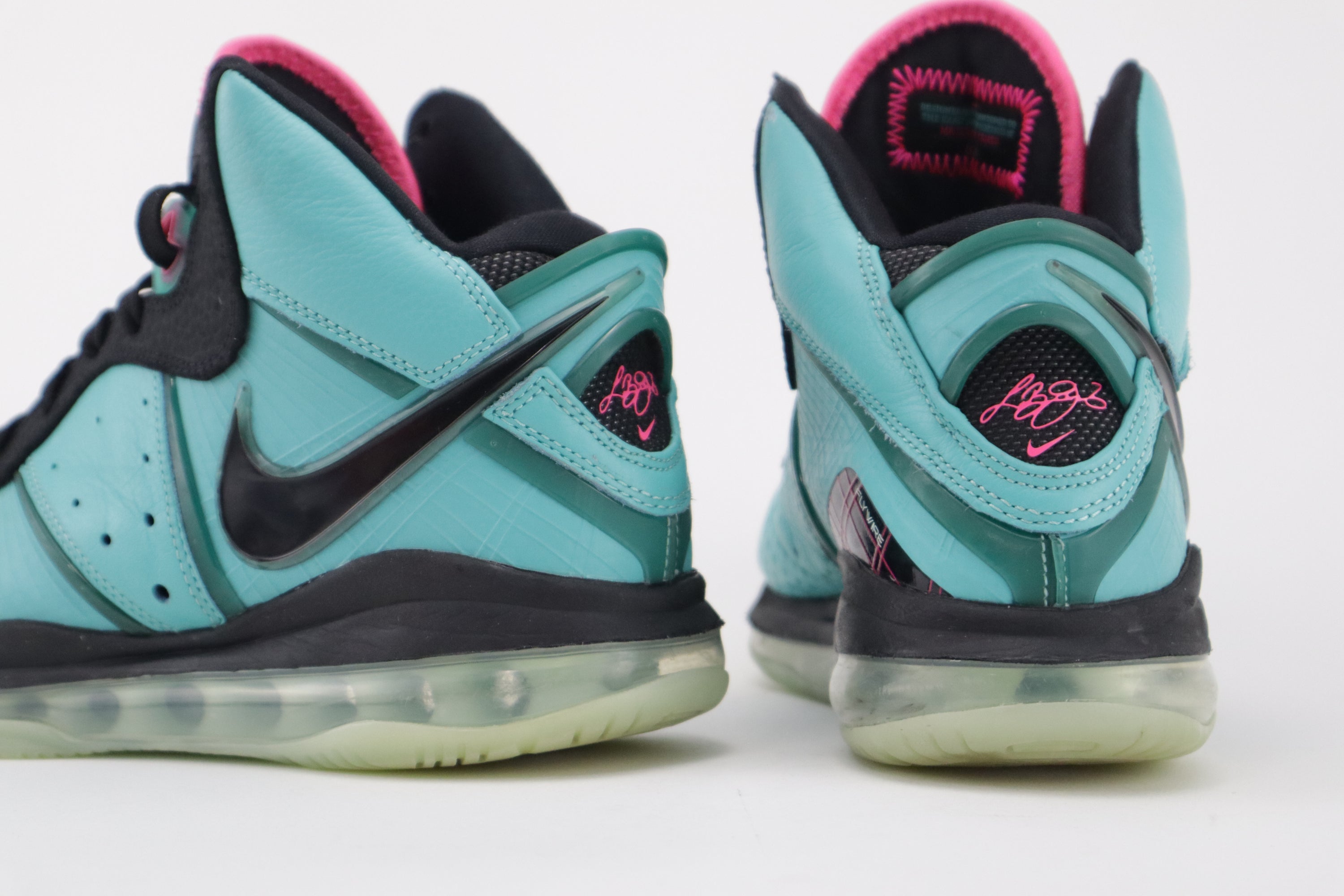 NIKE LEBRON 8 "SOUTH BEACH"