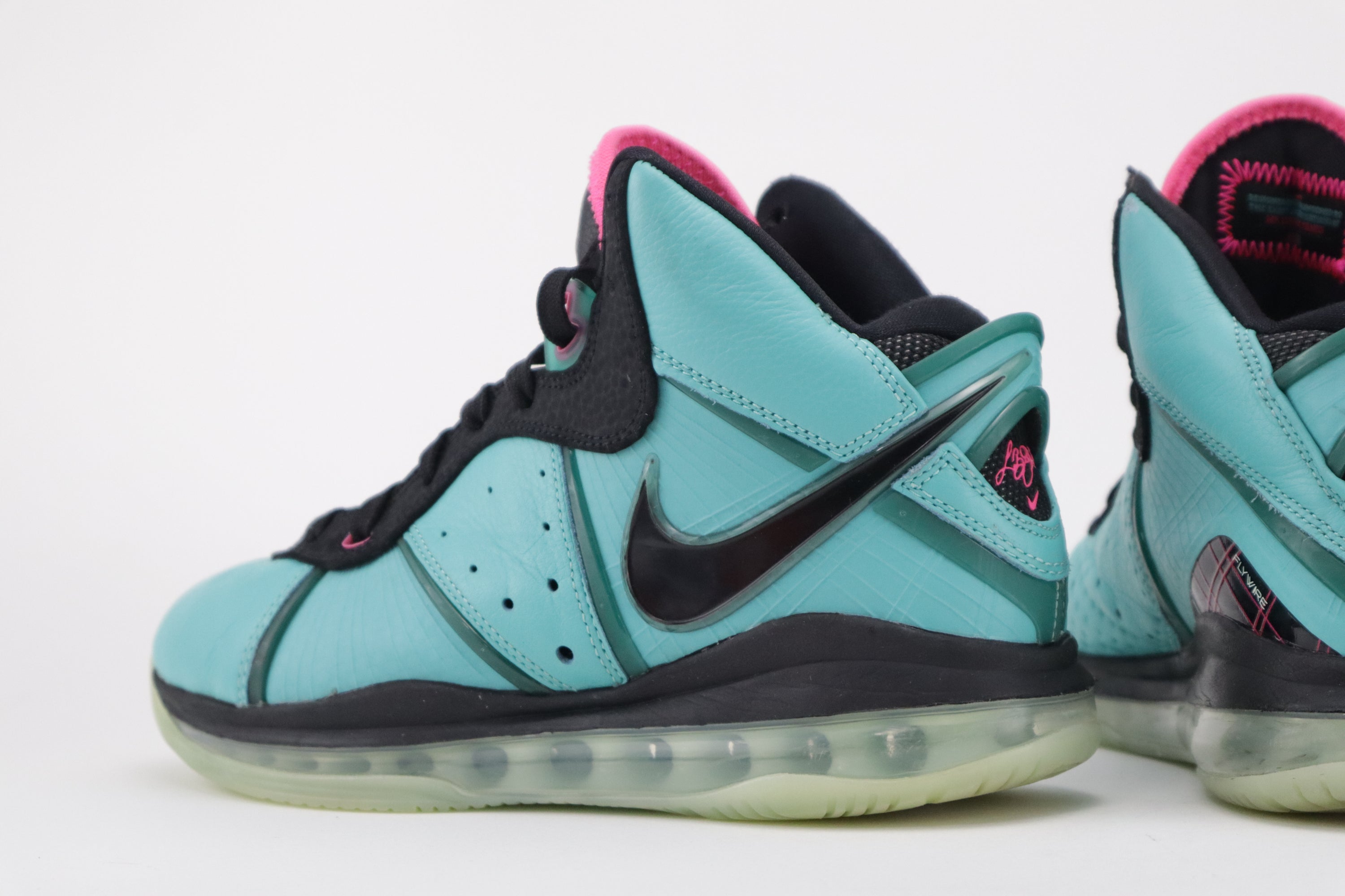NIKE LEBRON 8 "SOUTH BEACH"