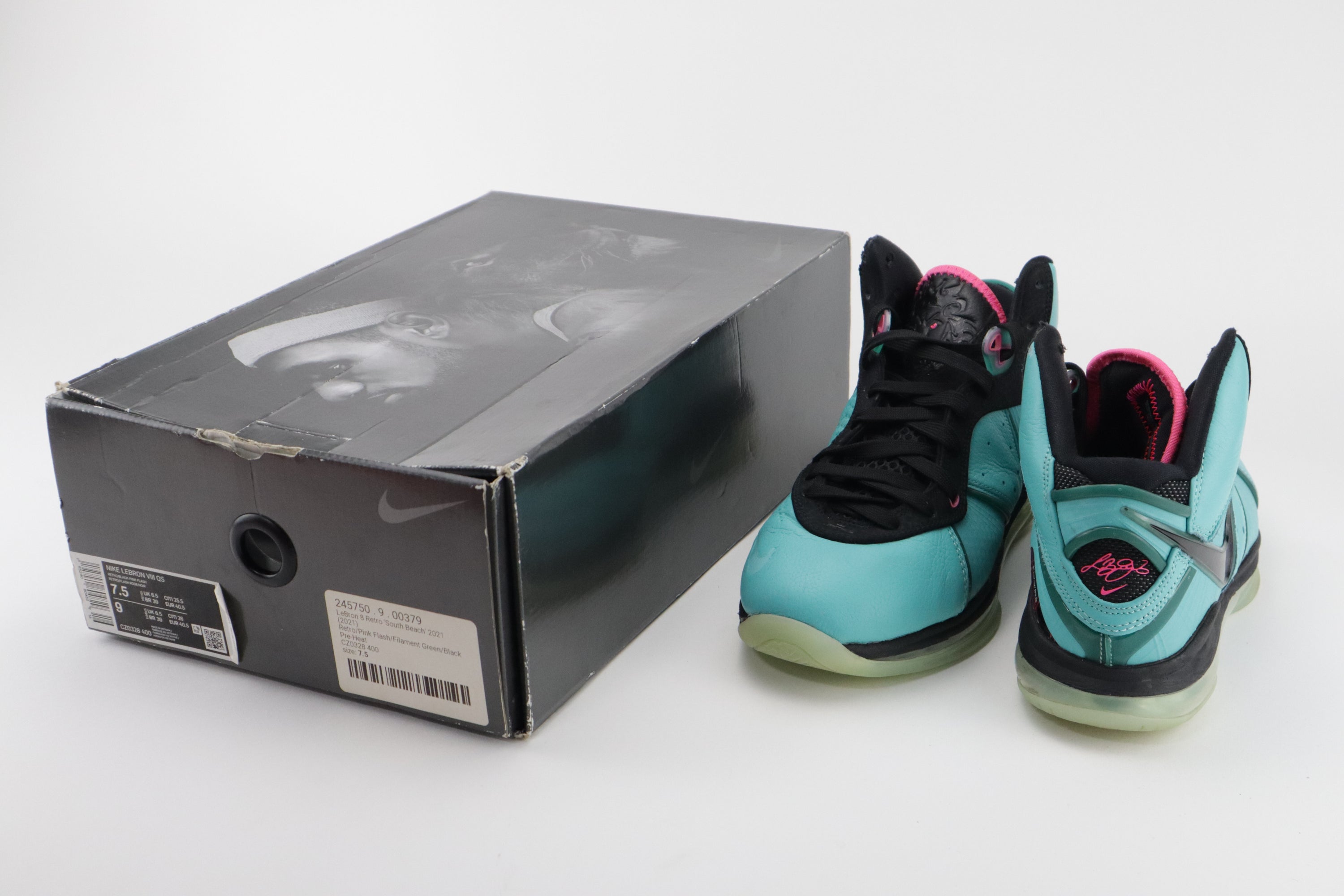 NIKE LEBRON 8 "SOUTH BEACH"