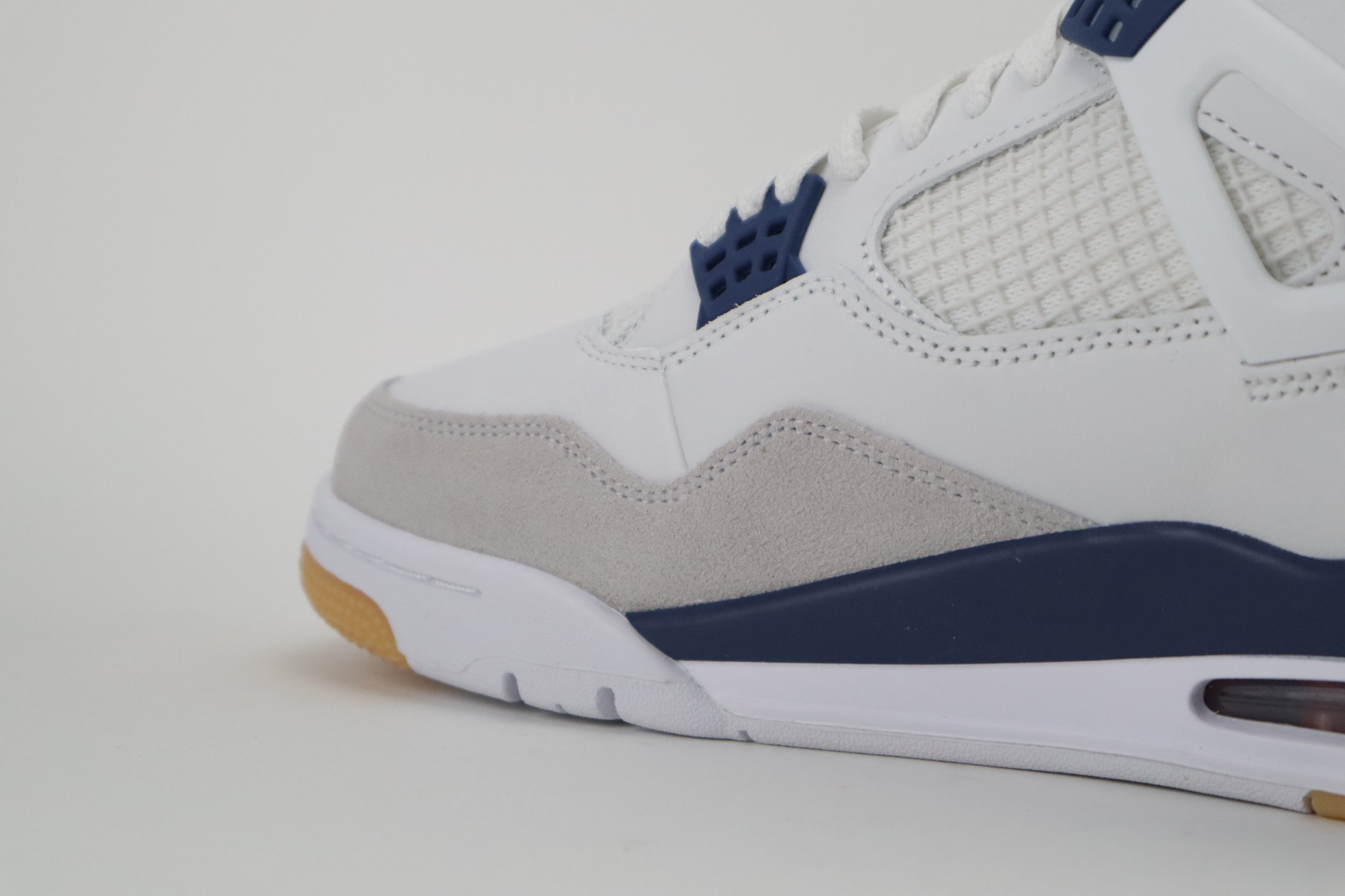 4 RETRO SB "WHITE NAVY"