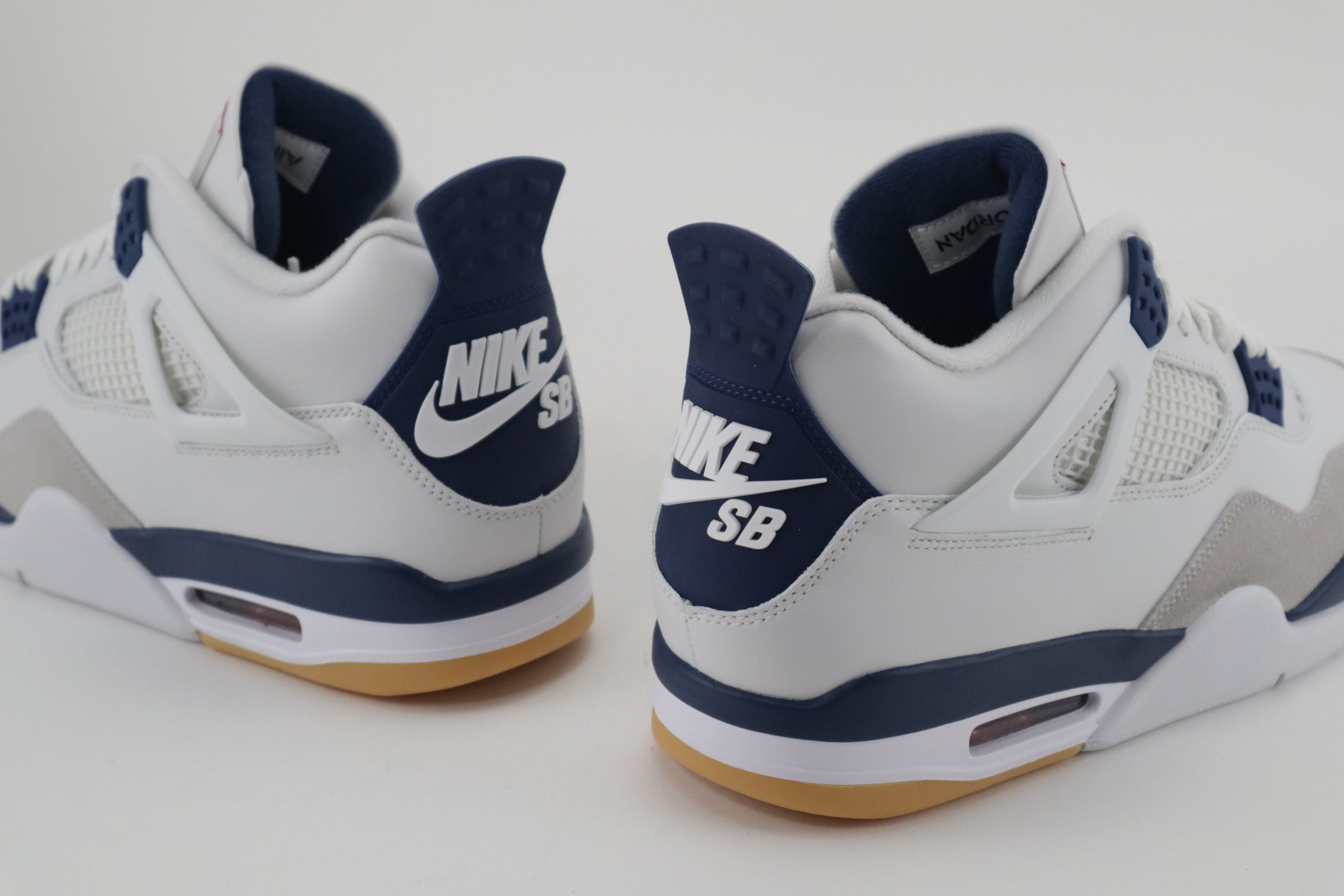 4 RETRO SB "WHITE NAVY"