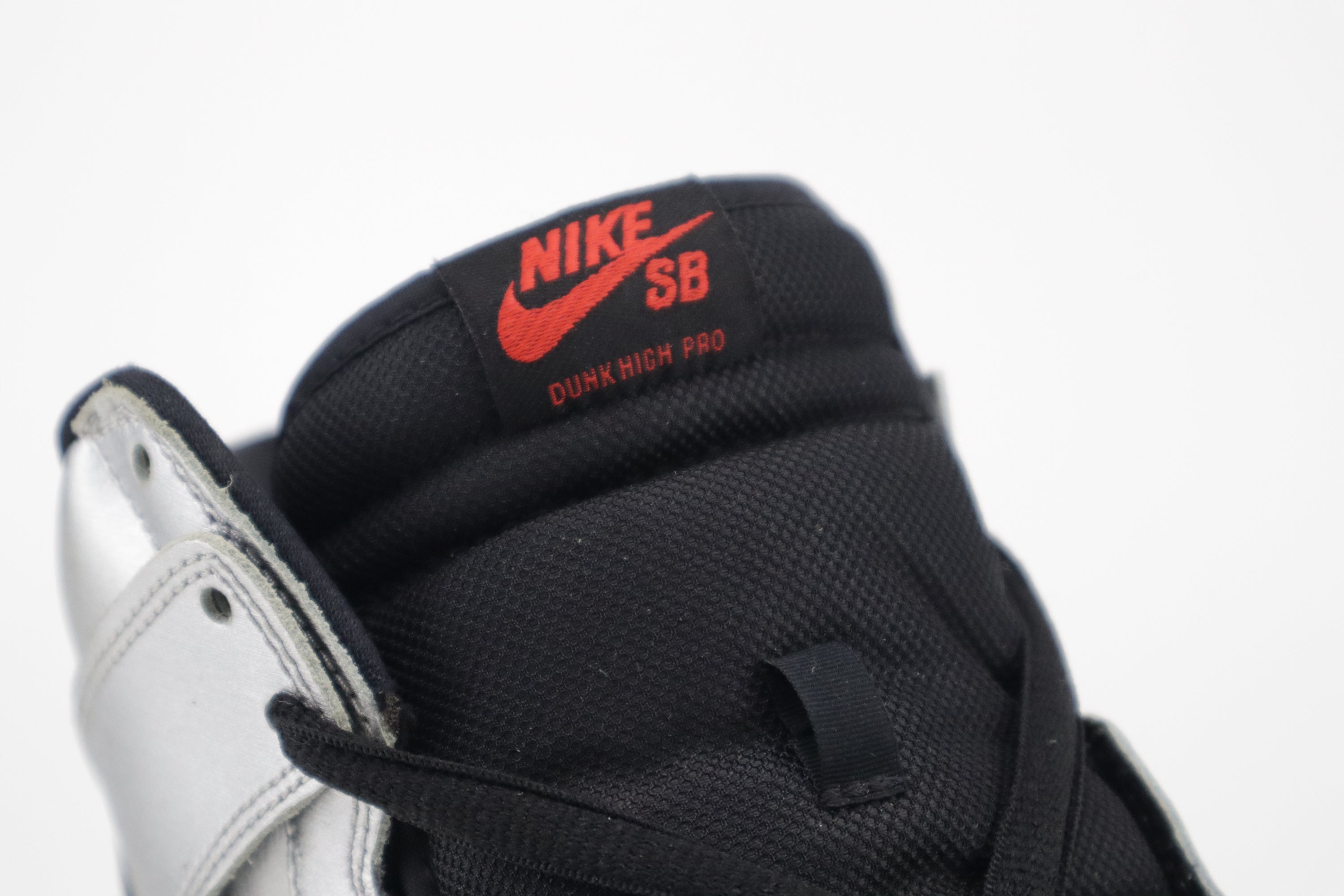 DUNK HIGH PRO SB "STEEL RESERVE"