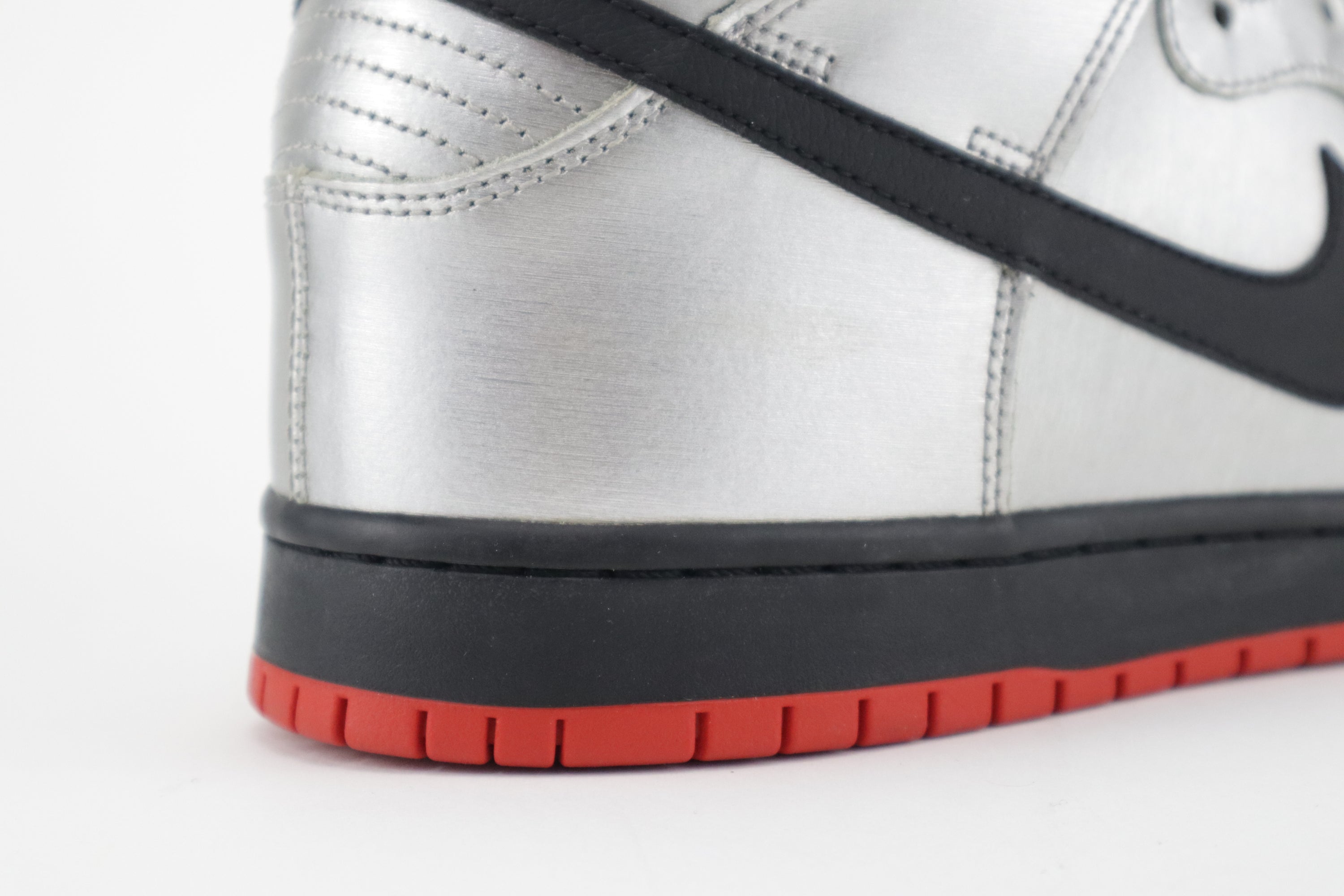 DUNK HIGH PRO SB "STEEL RESERVE"