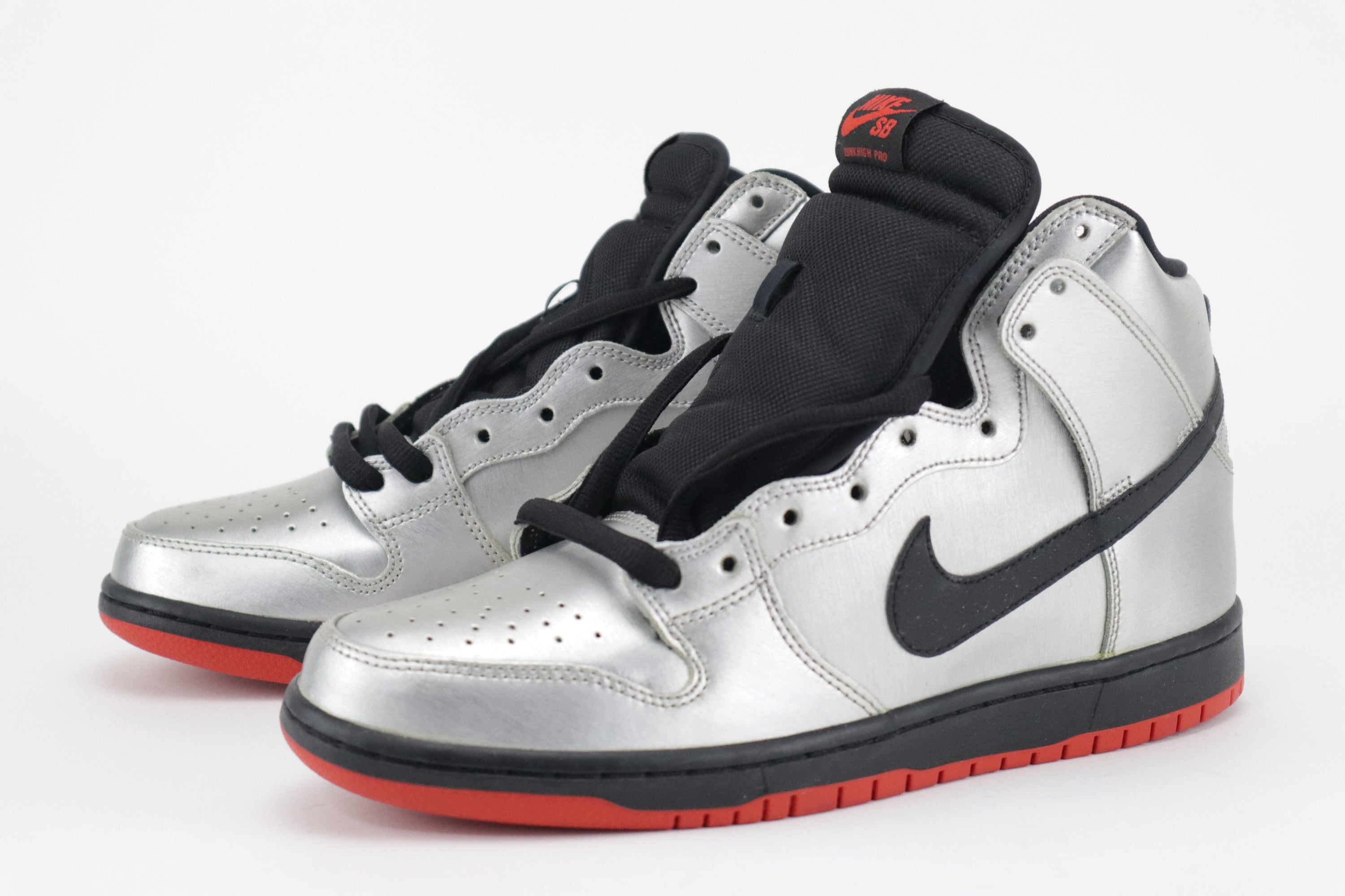 DUNK HIGH PRO SB "STEEL RESERVE"