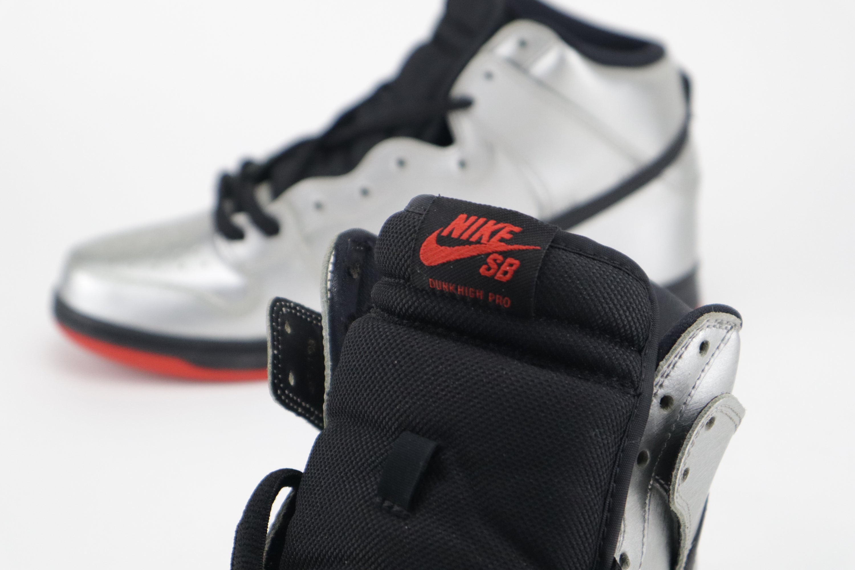 DUNK HIGH PRO SB "STEEL RESERVE"
