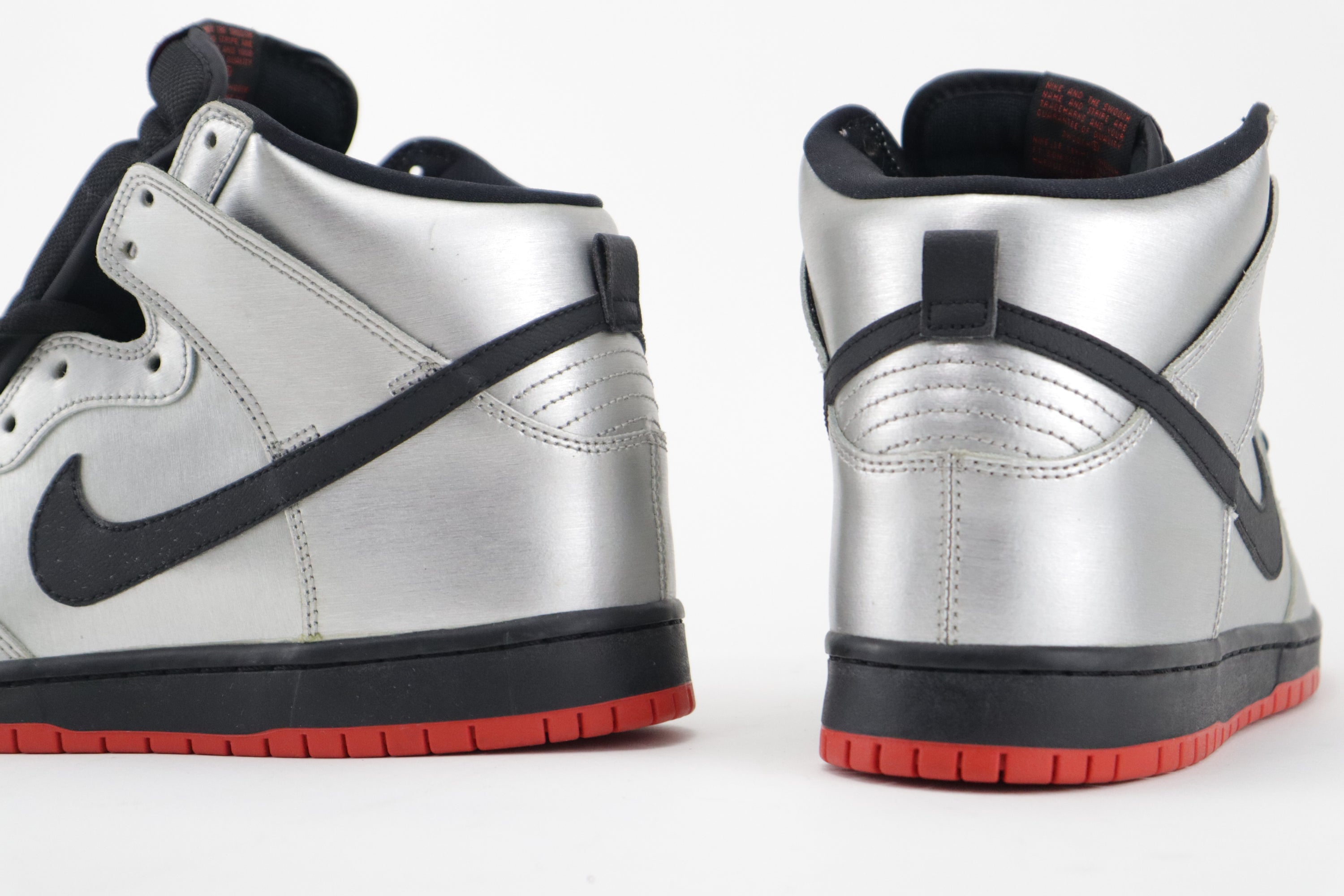 DUNK HIGH PRO SB "STEEL RESERVE"