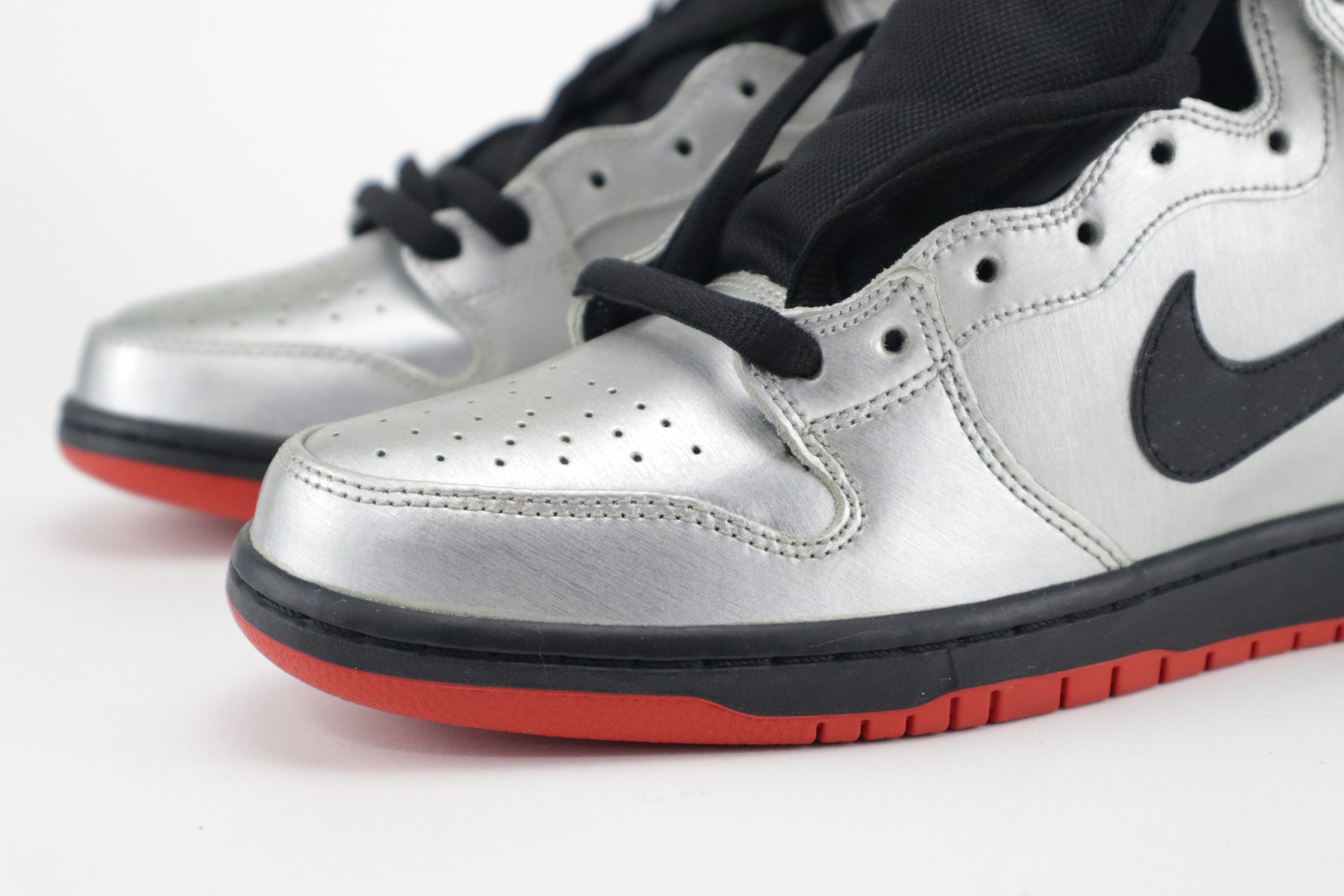 DUNK HIGH PRO SB "STEEL RESERVE"