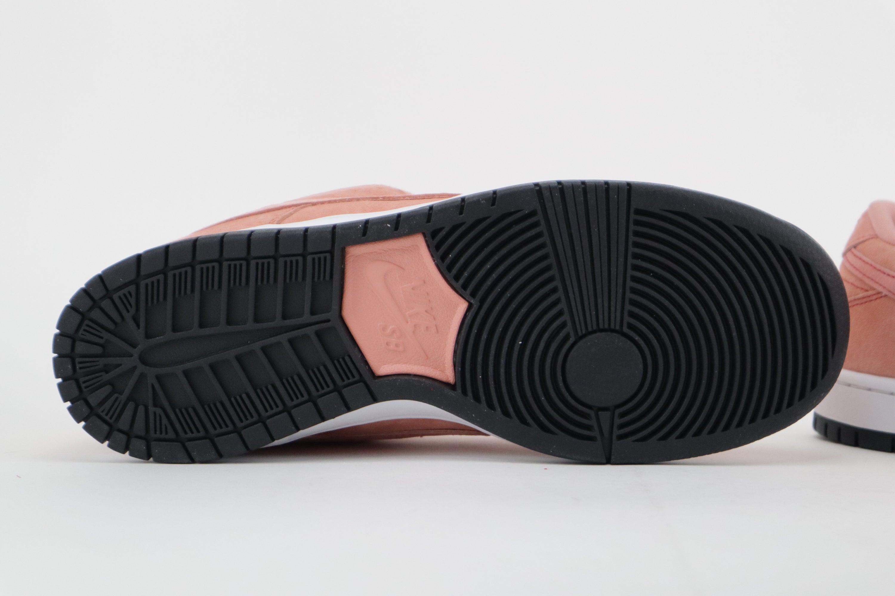 DUNK LOW PRO PREMIUM SB "PINK PIG"