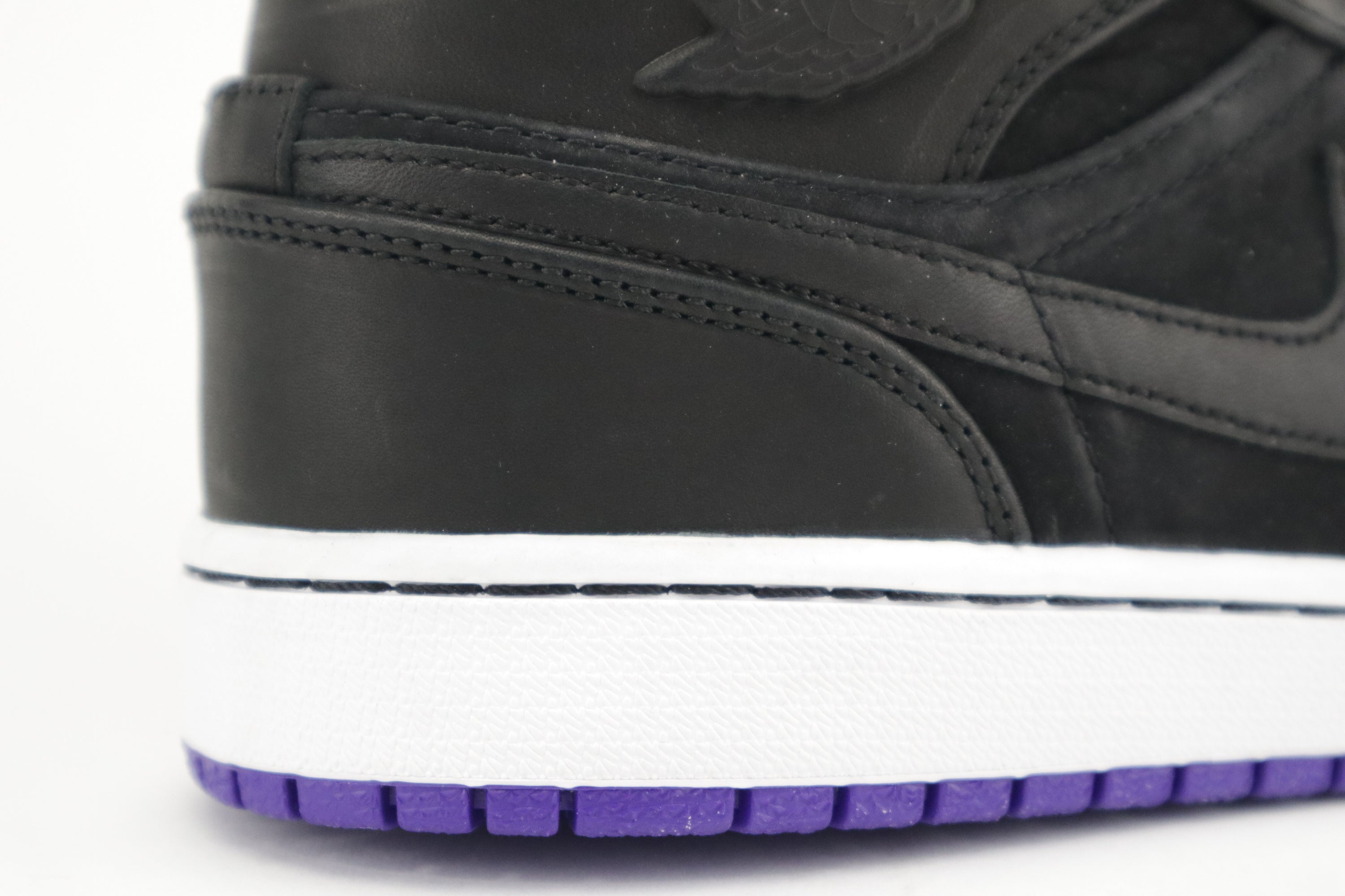 JORDAN 1 MID NOUVEAU "ANTI GRAVITY MACHINE"