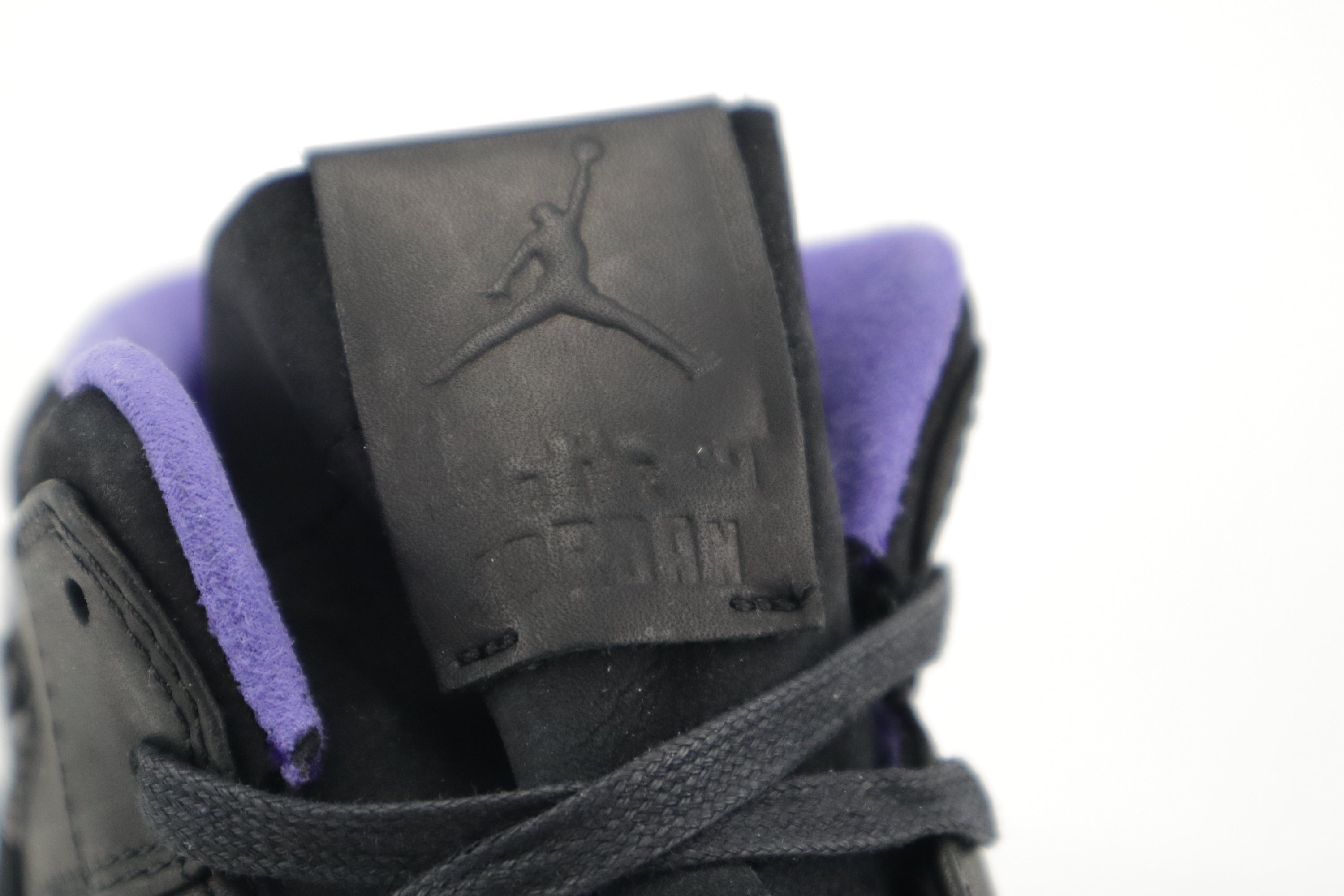 JORDAN 1 MID NOUVEAU "ANTI GRAVITY MACHINE"