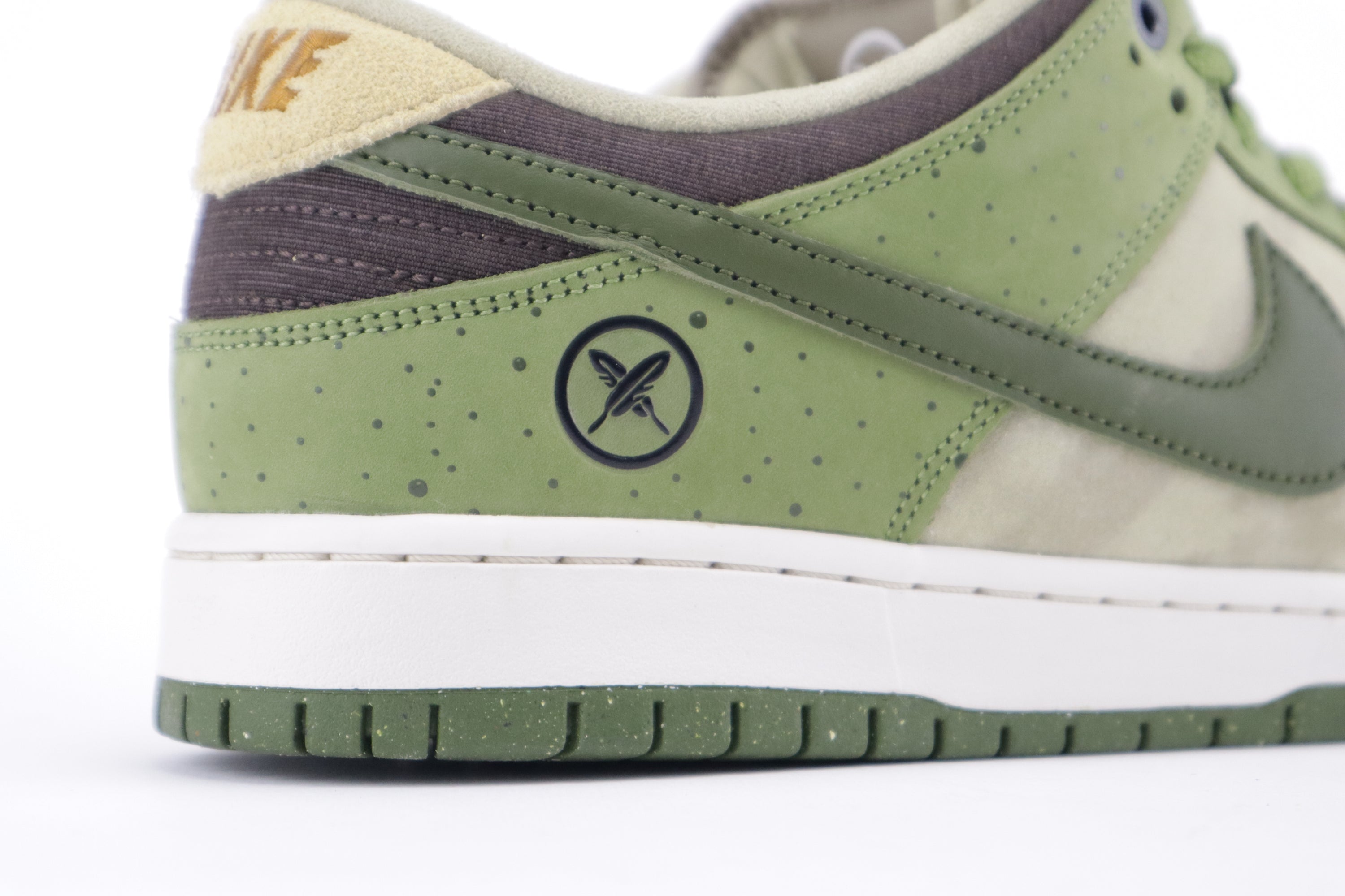 DUNK LOW PRO SB "YUTO HORIGOME MATCHA"