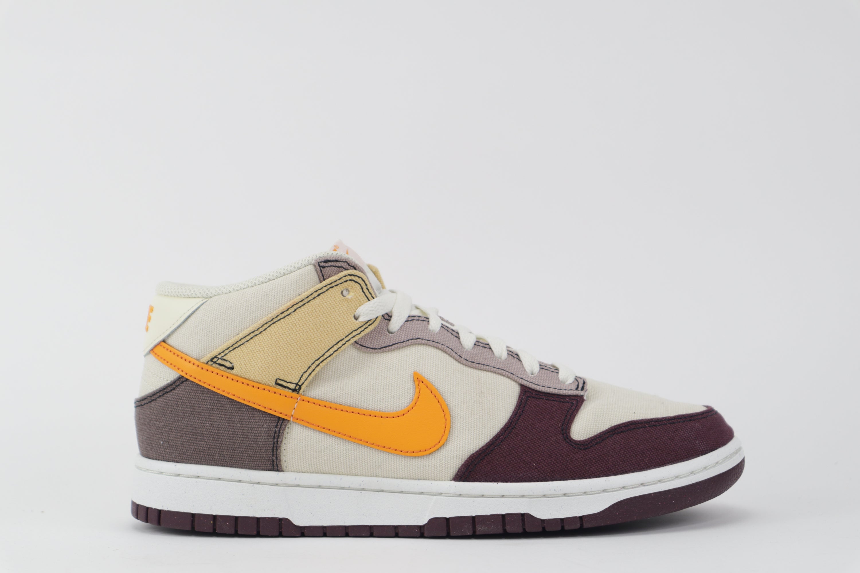 DUNK MID "COCONUT / VIVID ORANGE"