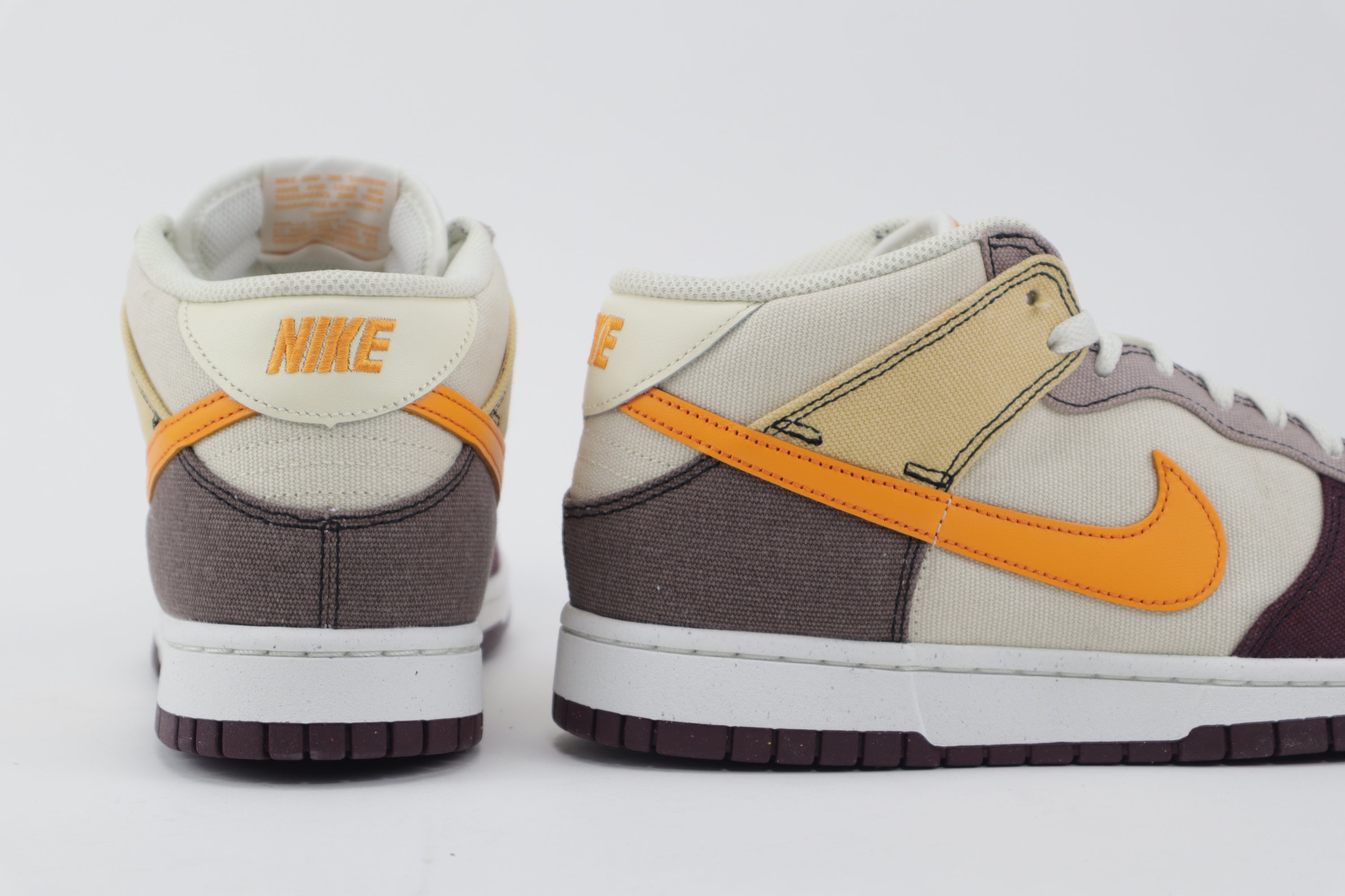 DUNK MID "COCONUT / VIVID ORANGE"