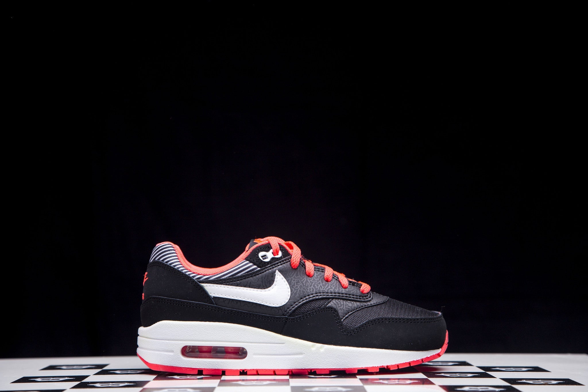 NIKE AIR MAX 1 GS "HYPER PUNCH" 653653 002 - thesneakerspy