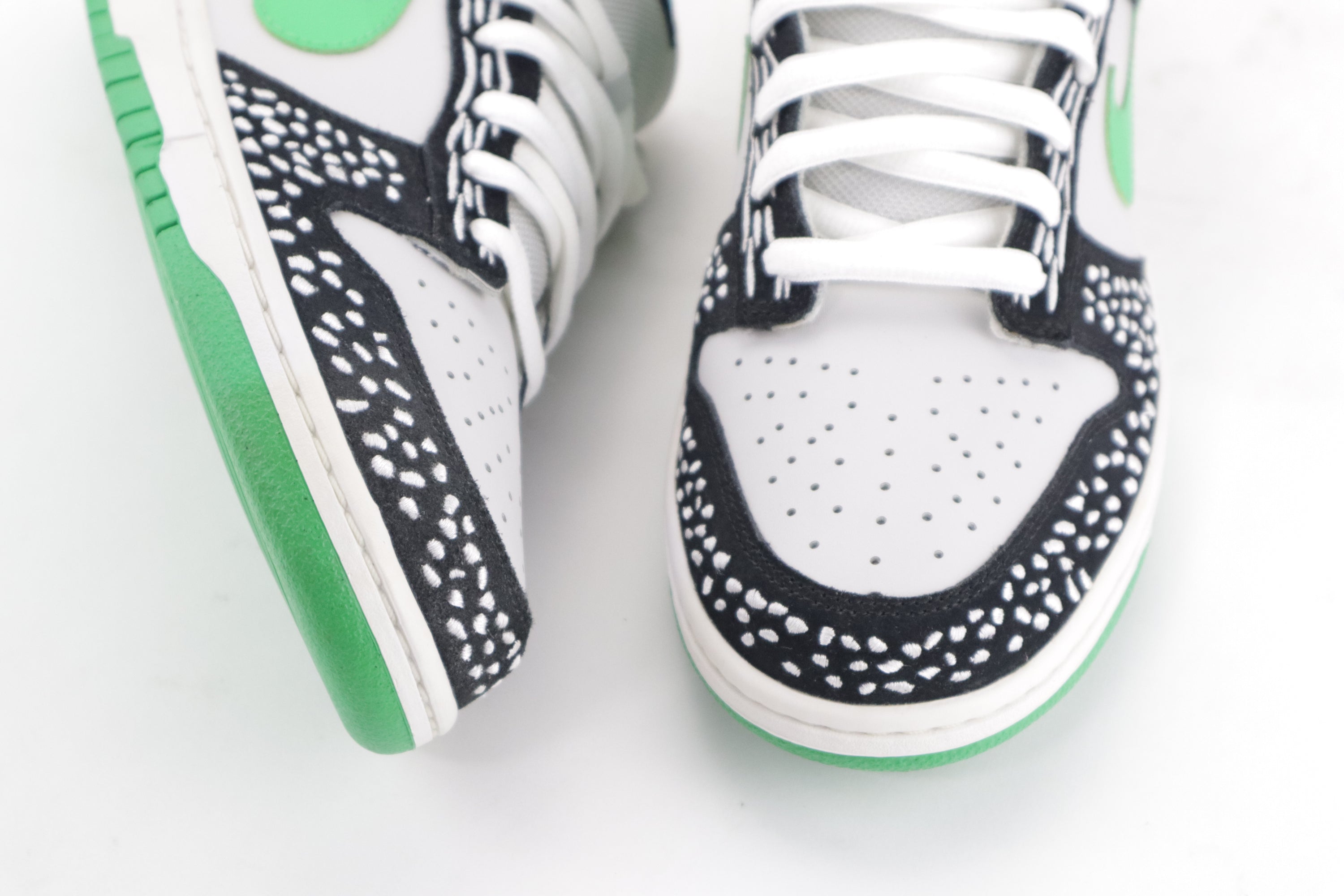 DUNK LOW SB PREMIUM "LOON"