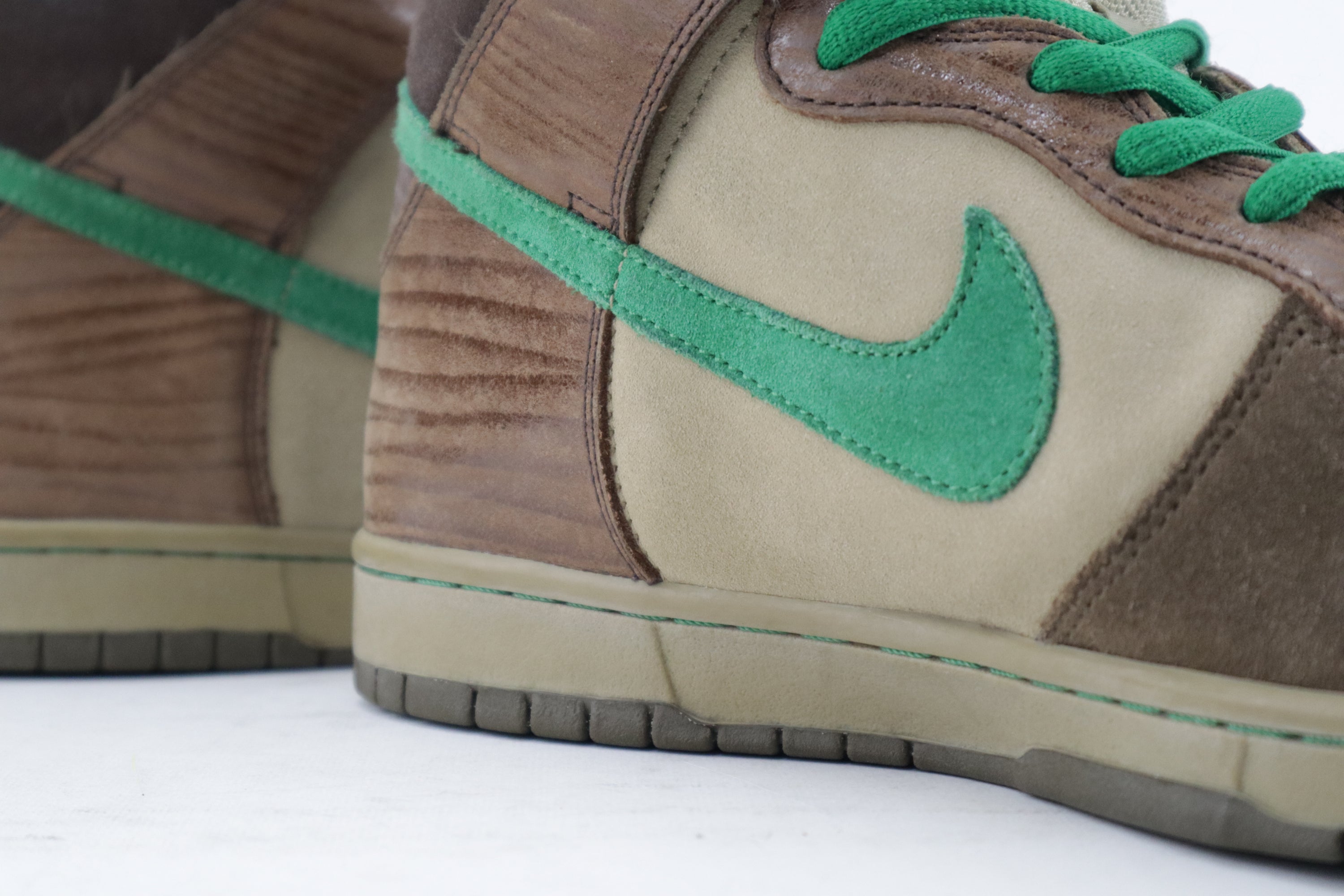 DUNK HIGH PREMIUM SB "WOOD DECK"