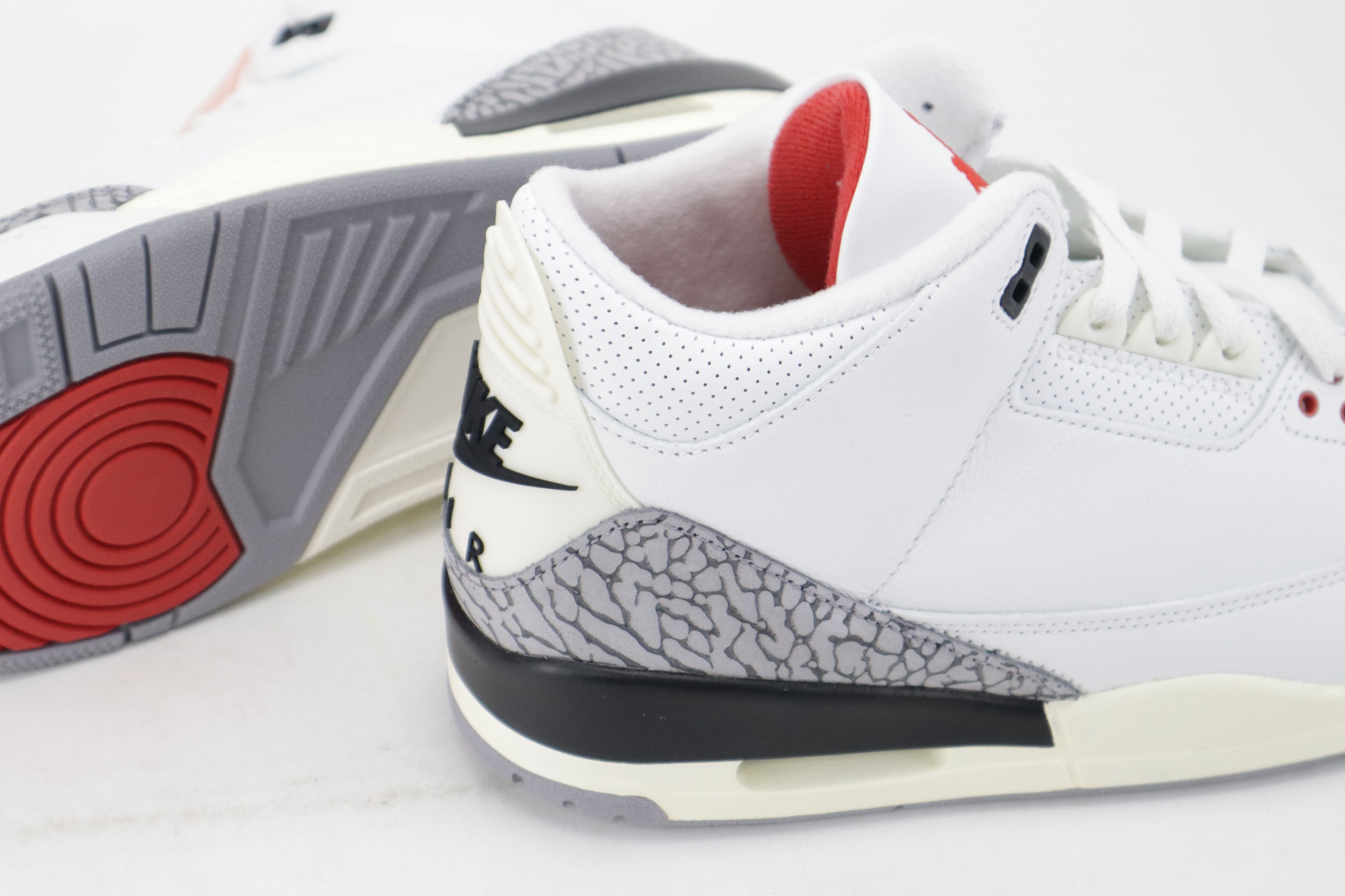 RETRO 3 "REIMAGINED WHITE CEMENT"