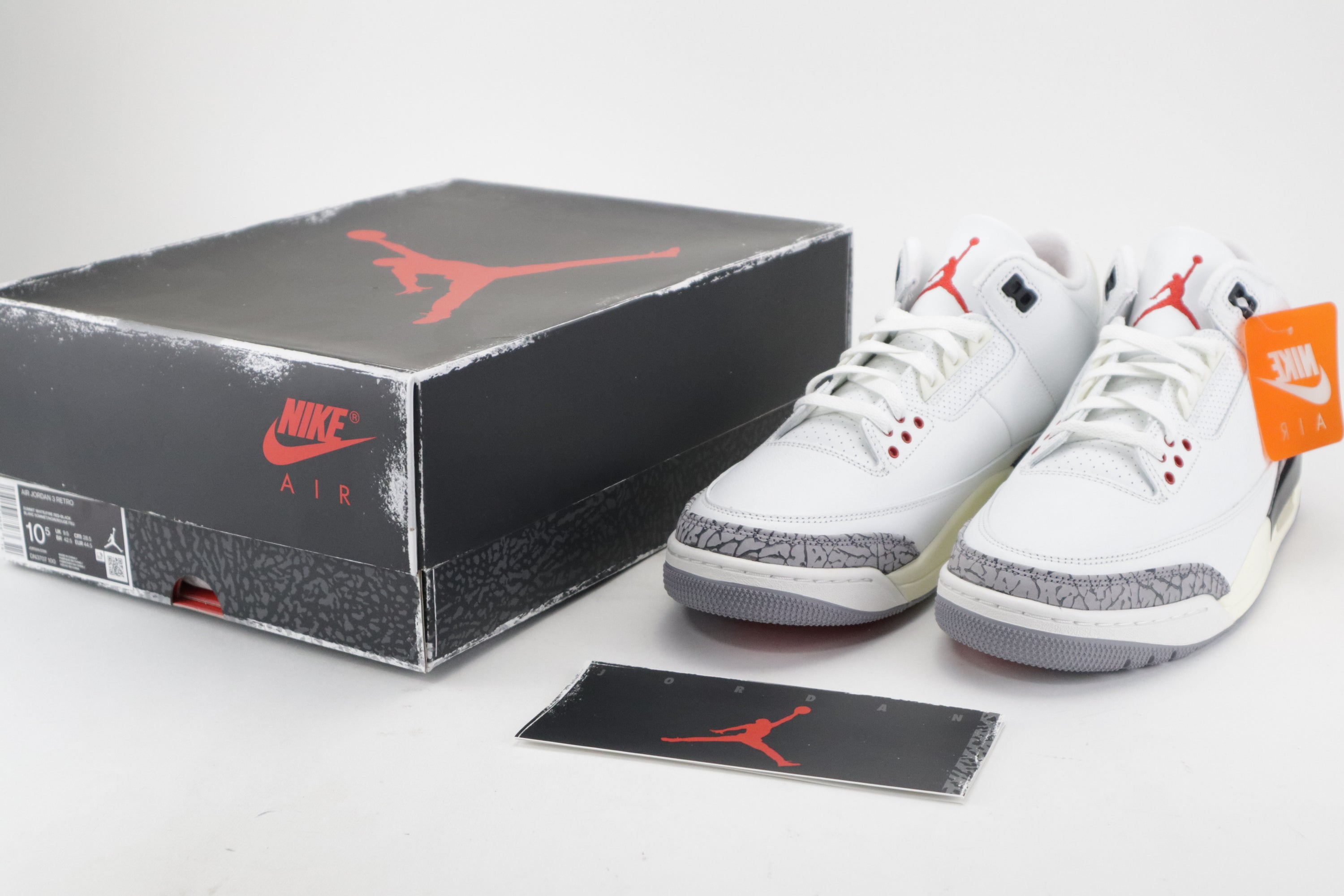 RETRO 3 "REIMAGINED WHITE CEMENT"