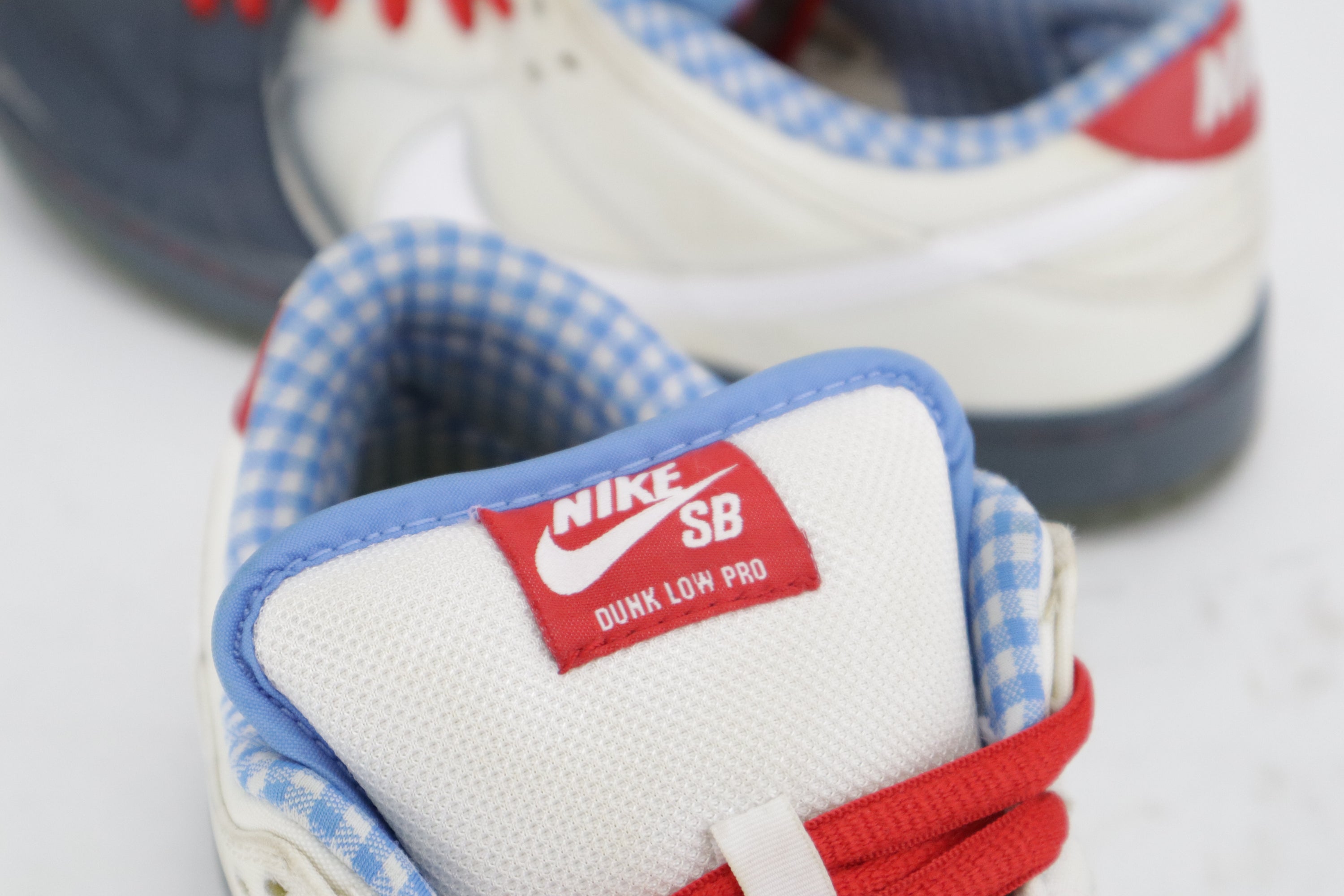 DUNK LOW SB "DOROTHY"