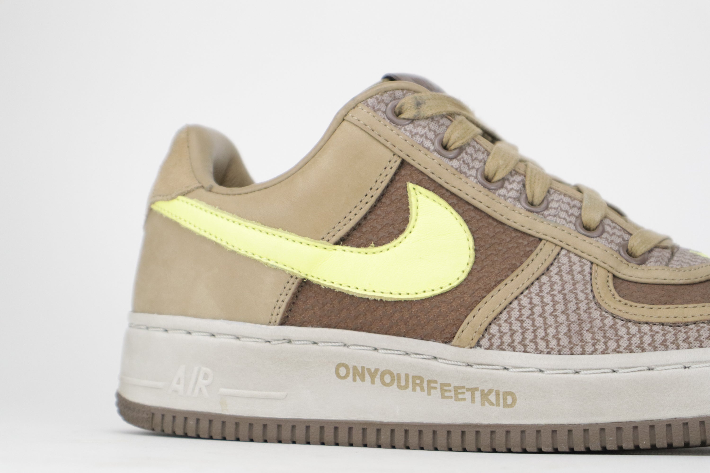 AIR FORCE 1 INSIDEOUT PRIORITY X UNDFTD "ONYOURFEETKID"