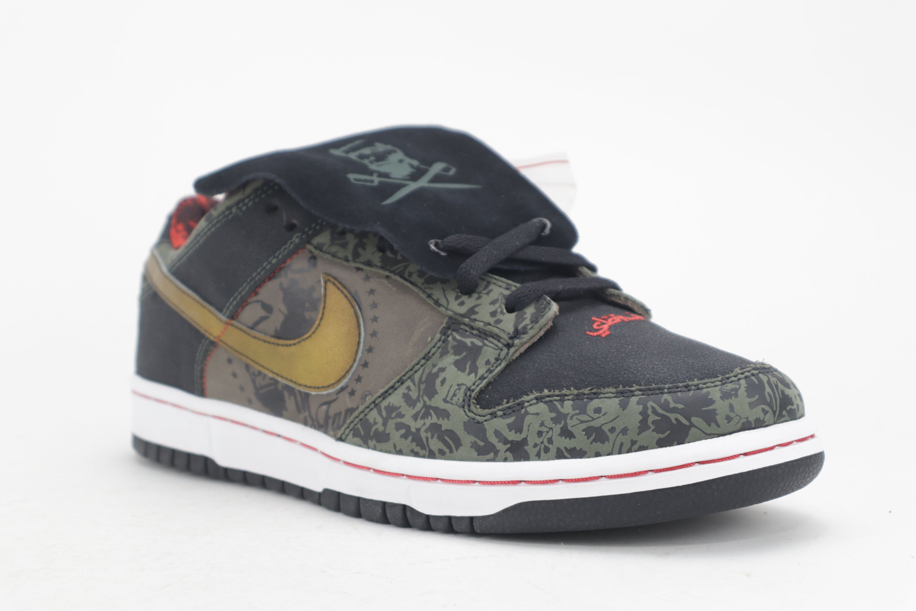 DUNK LOW PREMIUM SB X SBTG