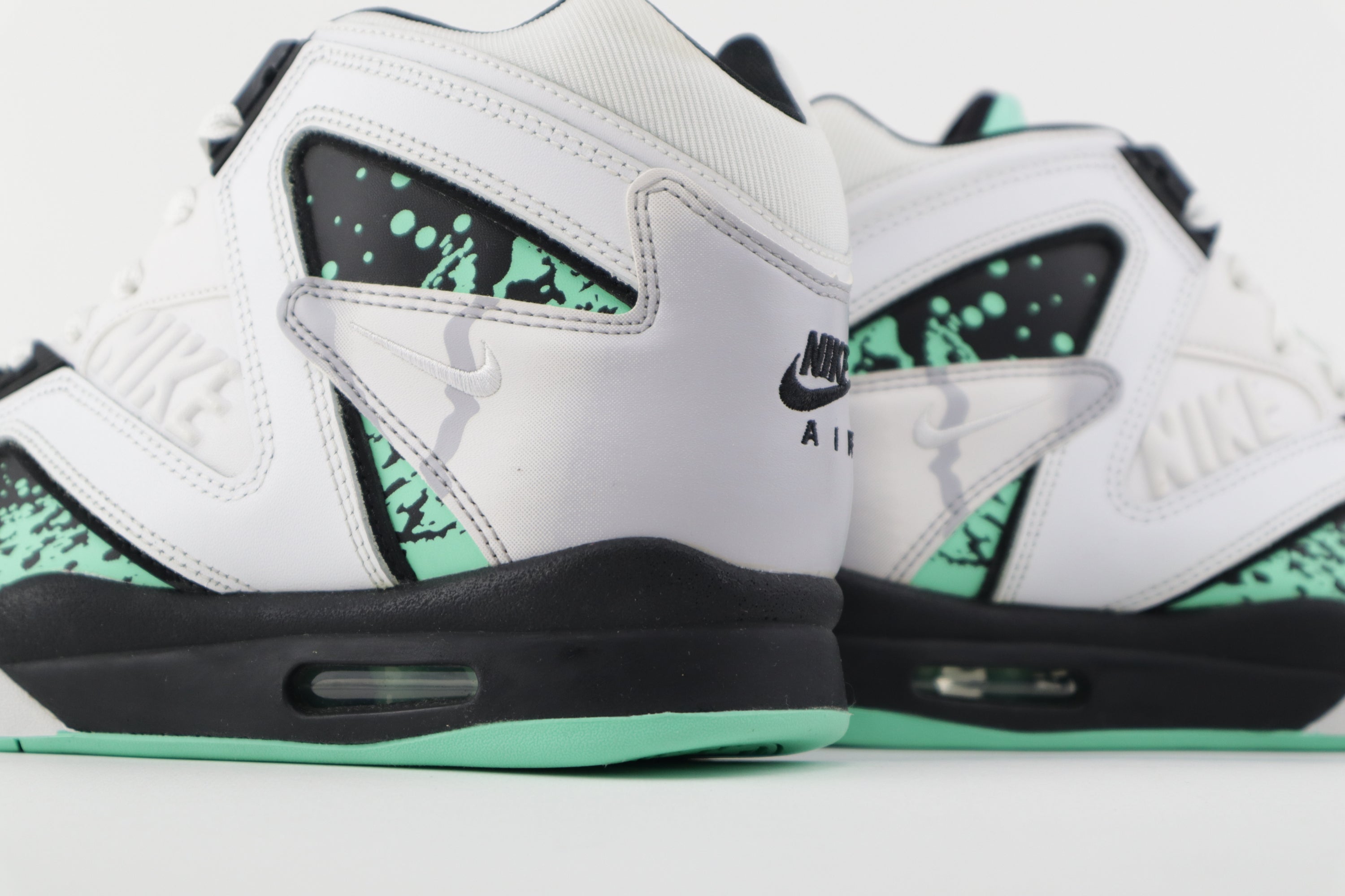 AIR TECH CHALLENGE HYBRID QS "GREEN GLOW"