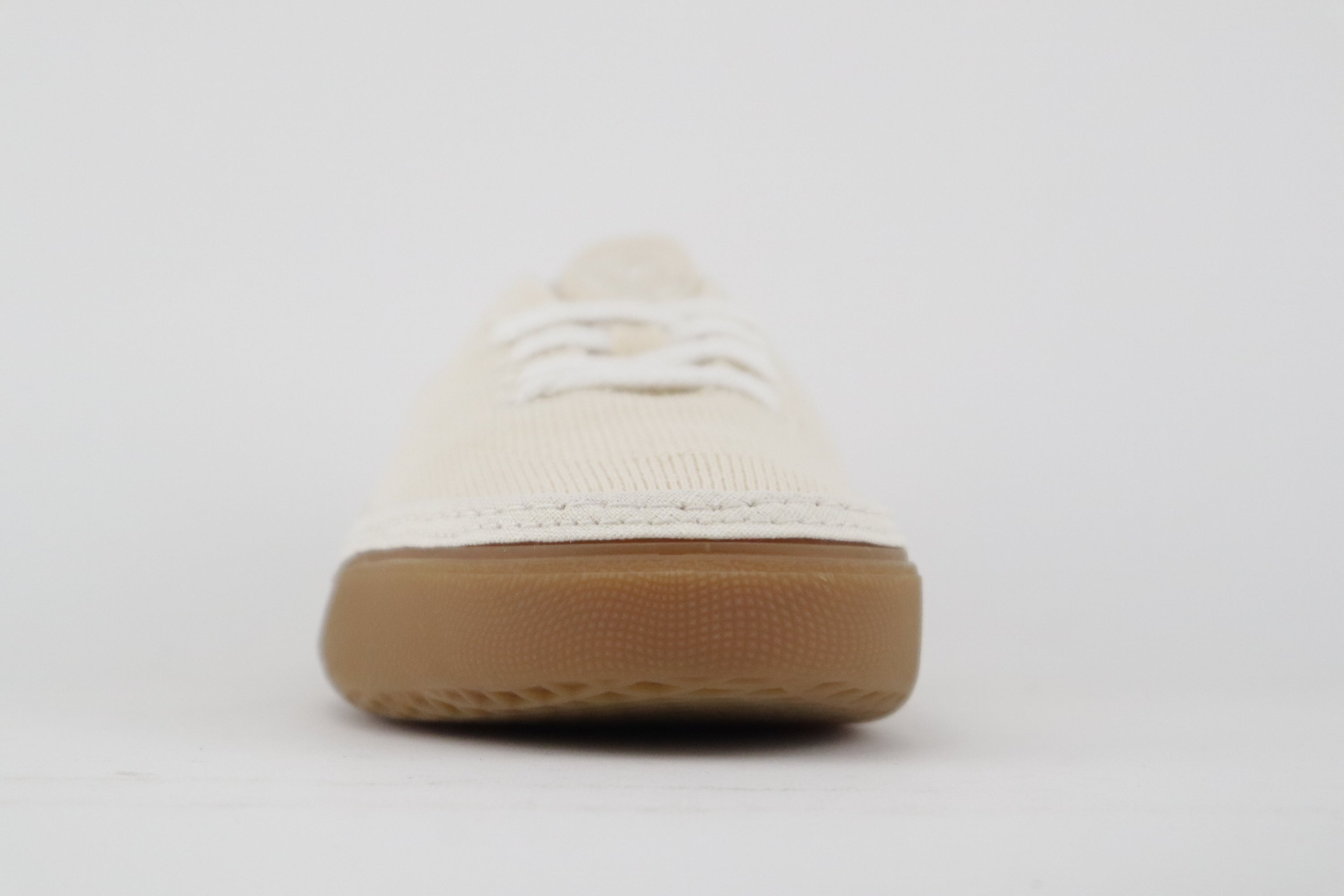 CIRCLE VEE "NATURAL/GUM"