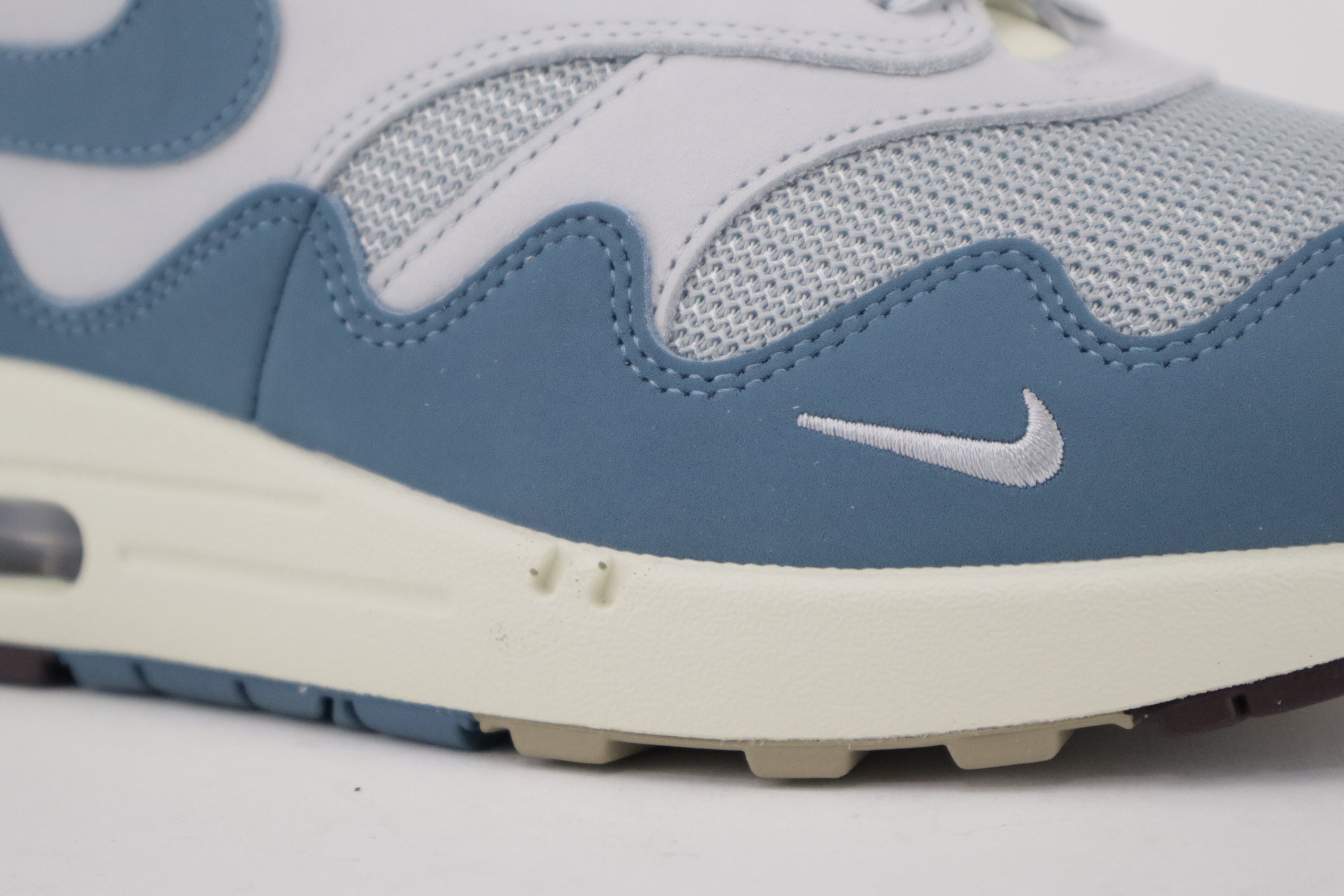 AIR MAX 1 X PATTA "WAVES"