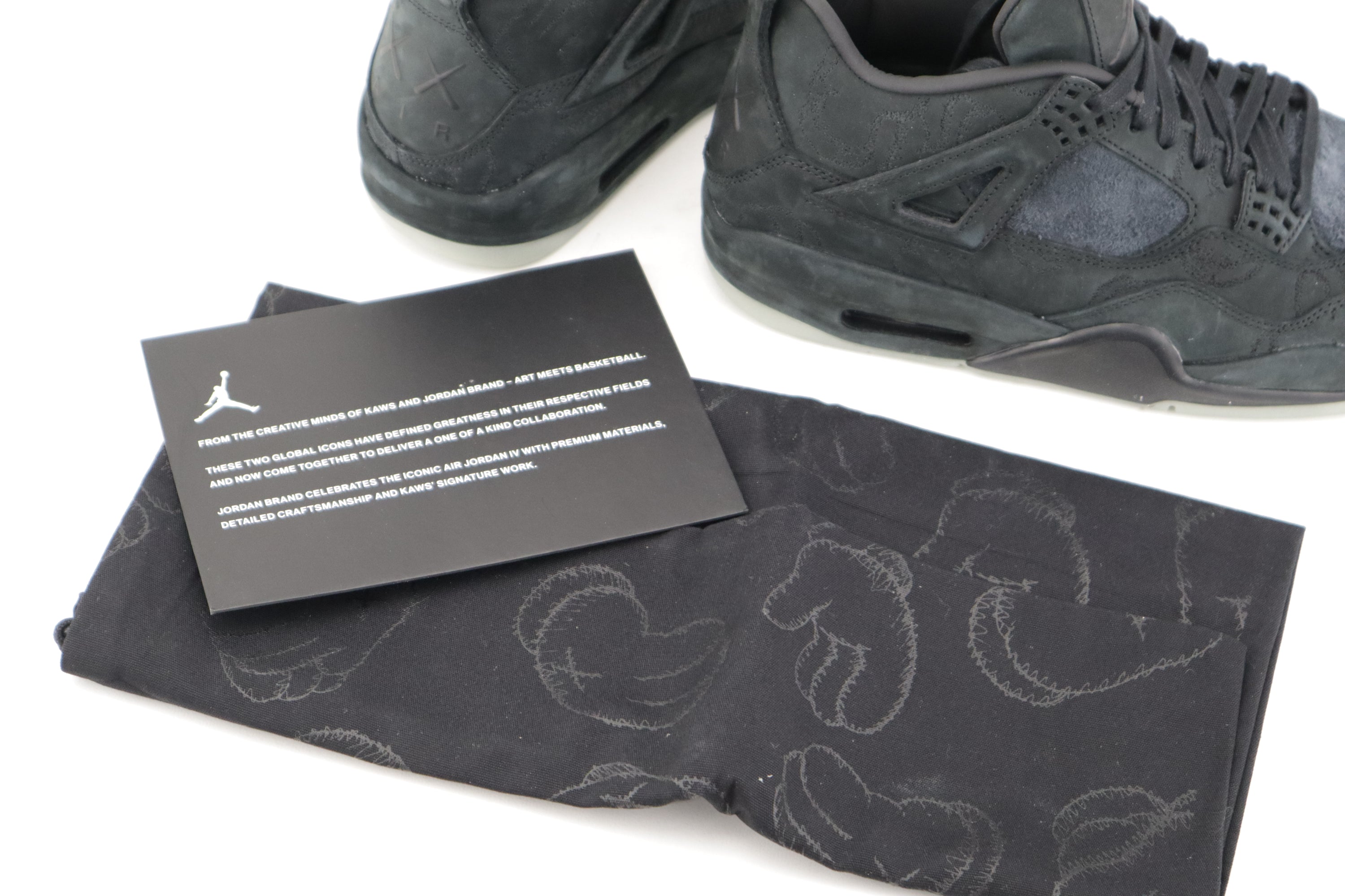 RETRO 4 X KAWS "BLACK"