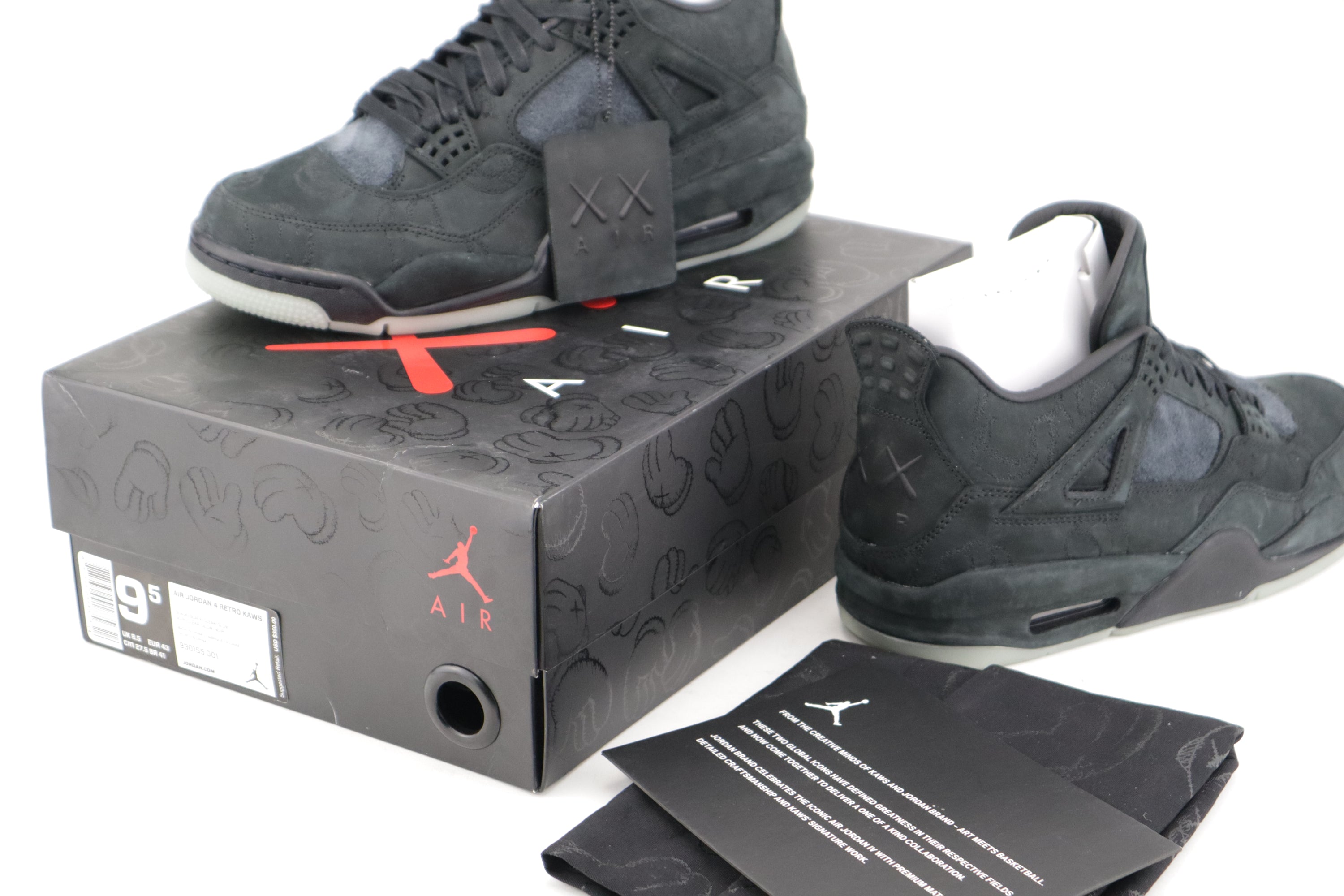 RETRO 4 X KAWS "BLACK"