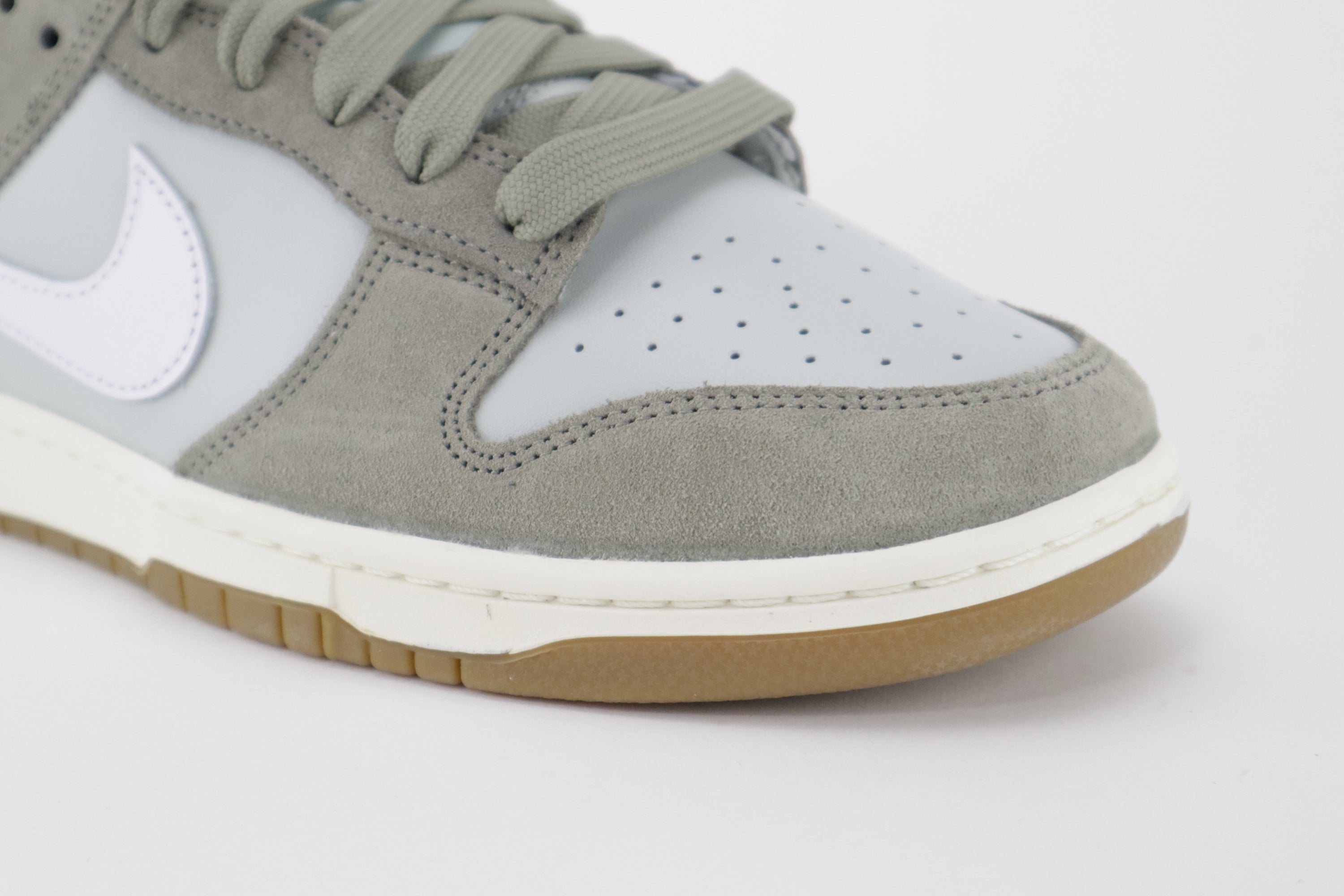 DUNK LOW RETRO SE "ARGENT/ LIGHT ARMY"