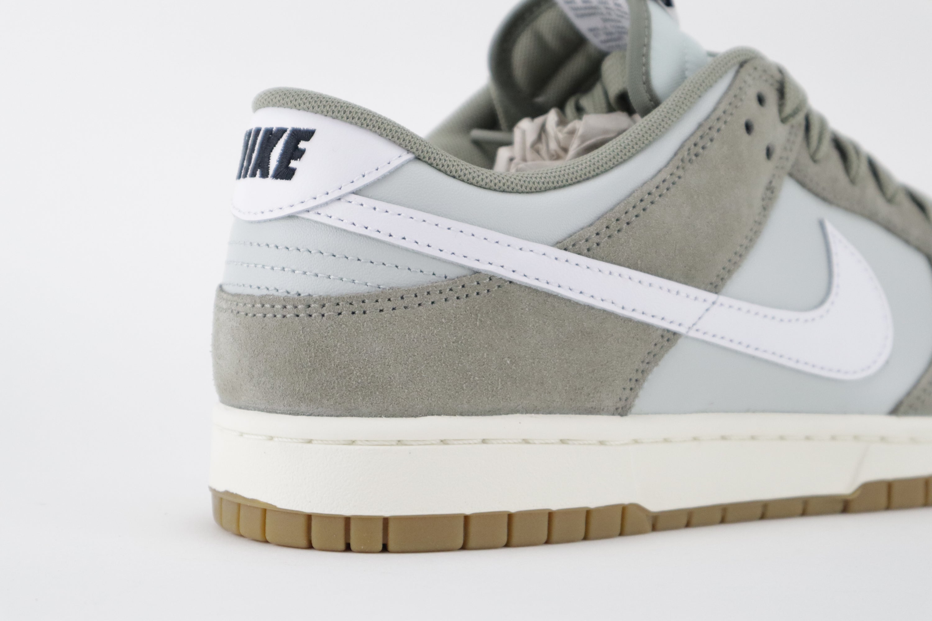 DUNK LOW RETRO SE "ARGENT/ LIGHT ARMY"