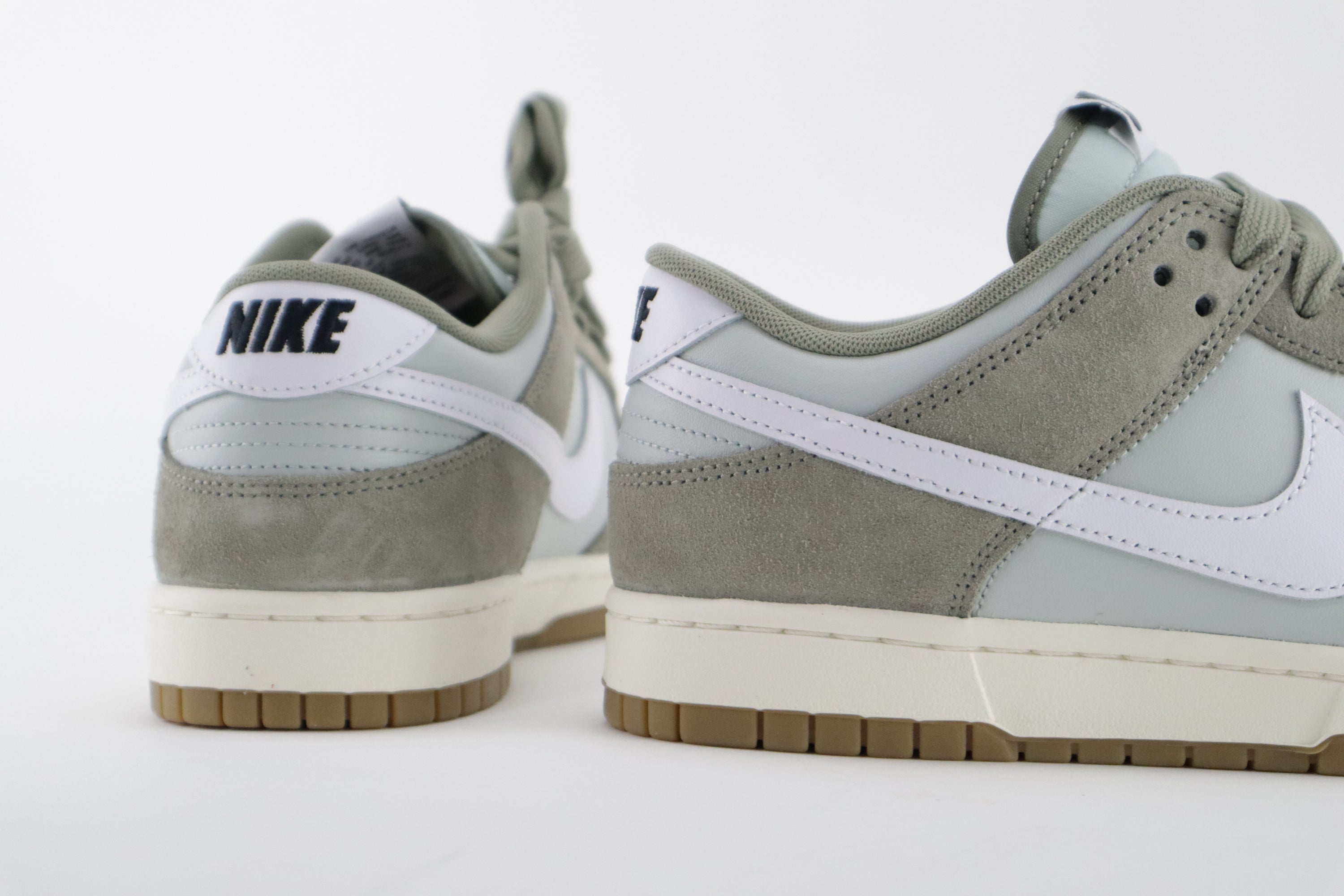 DUNK LOW RETRO SE "ARGENT/ LIGHT ARMY"