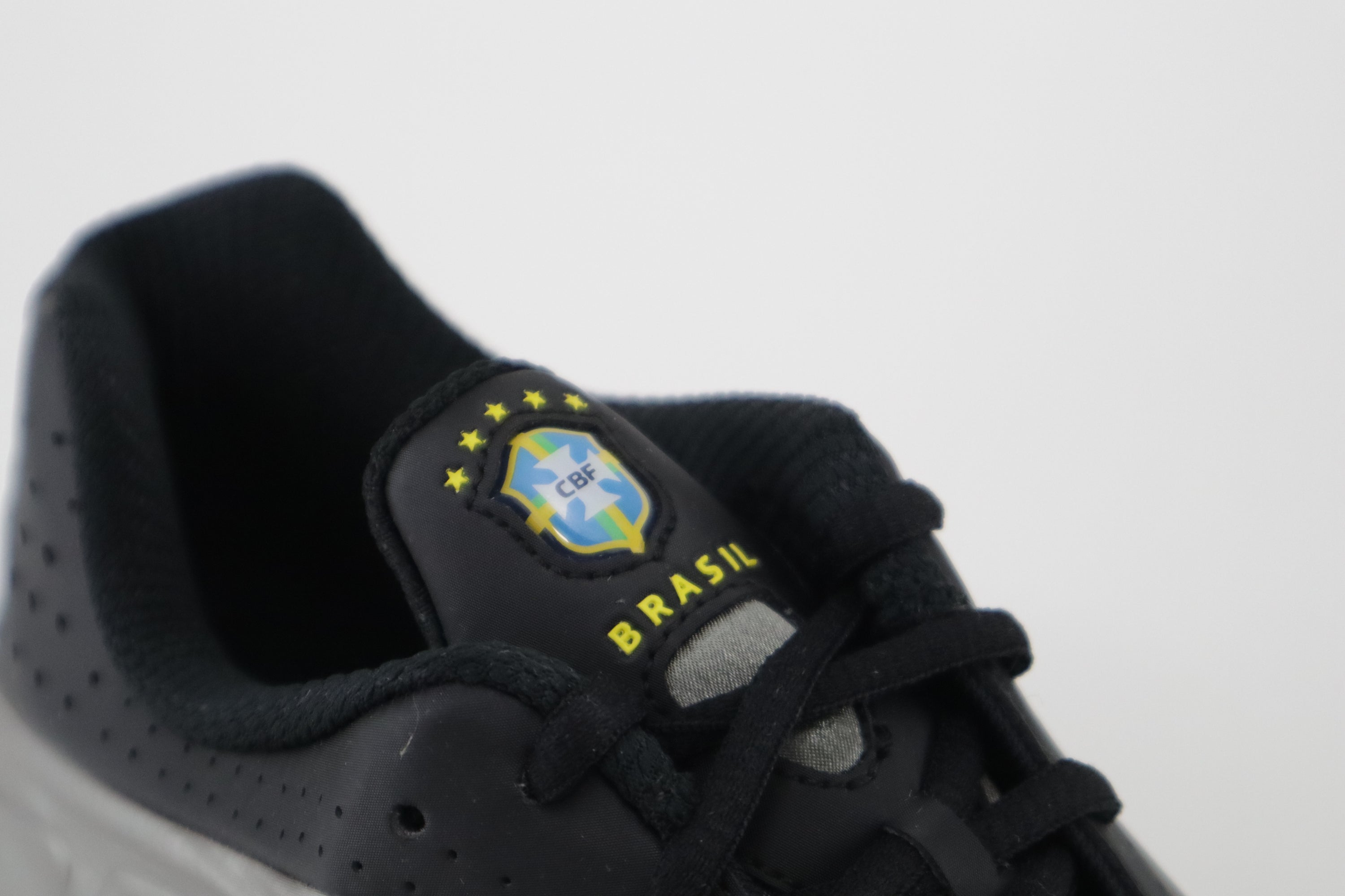 SHOX R4 "BRAZIL"