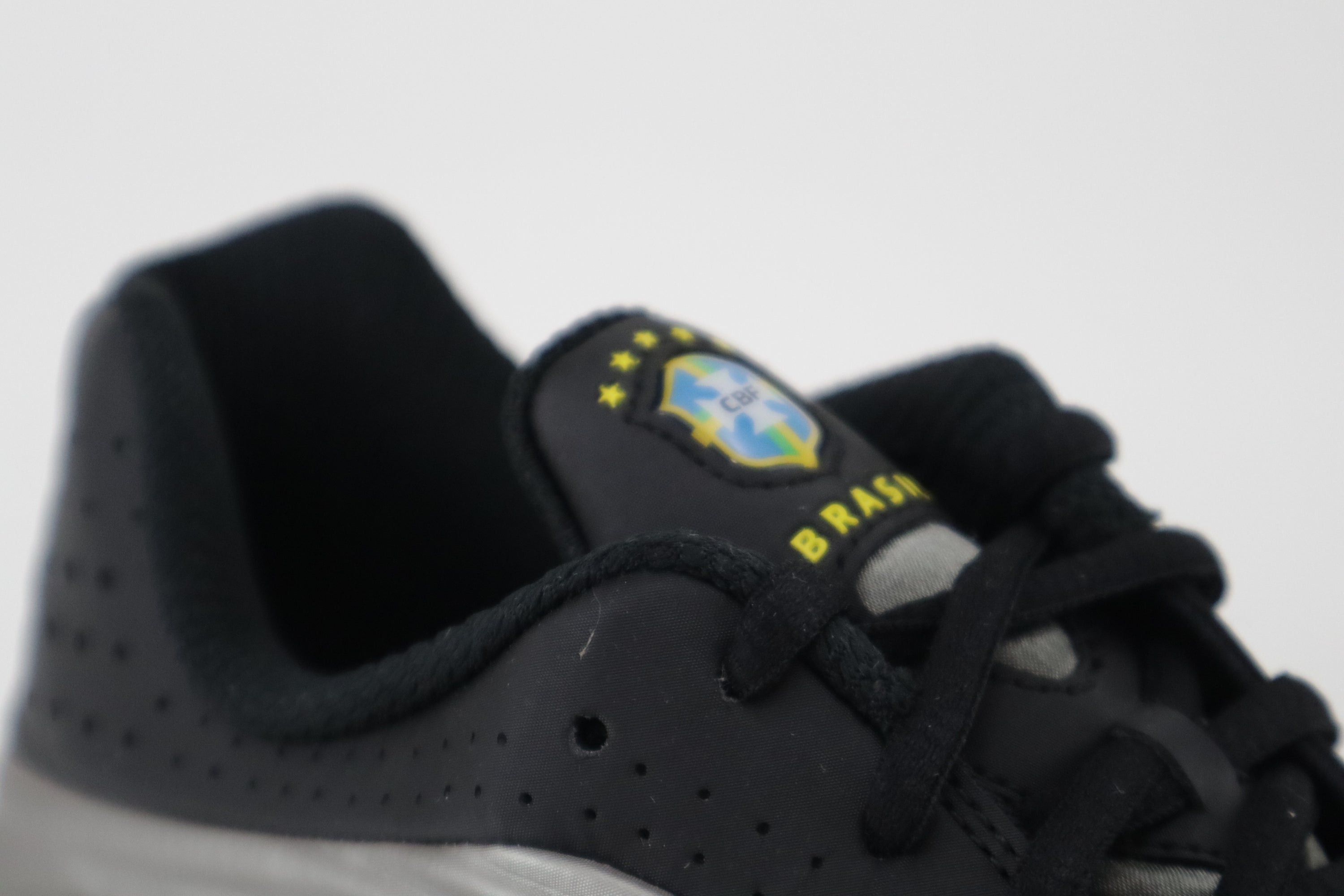 SHOX R4 "BRAZIL"