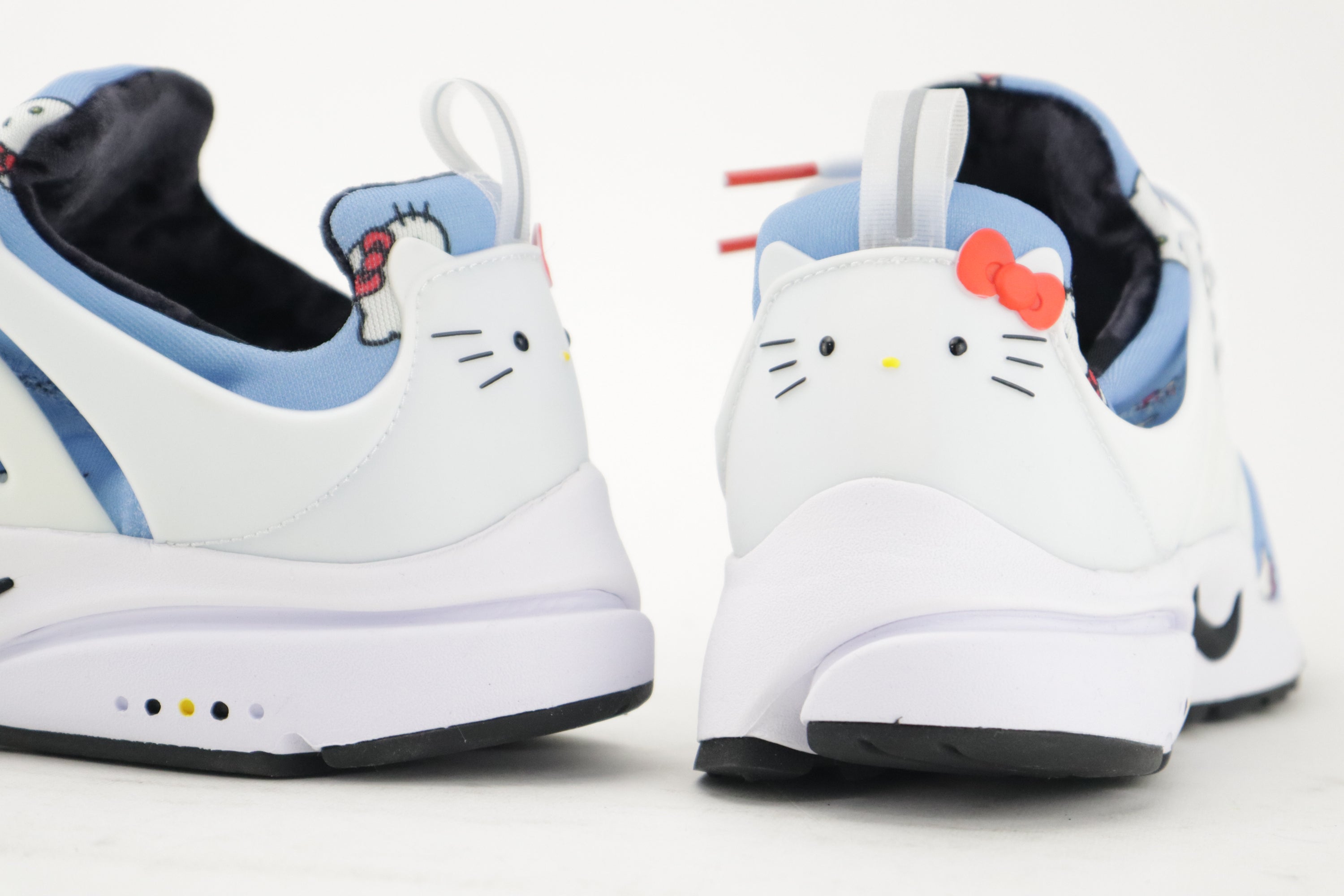 AIR PRESTO QS  X  HELLO KITTY