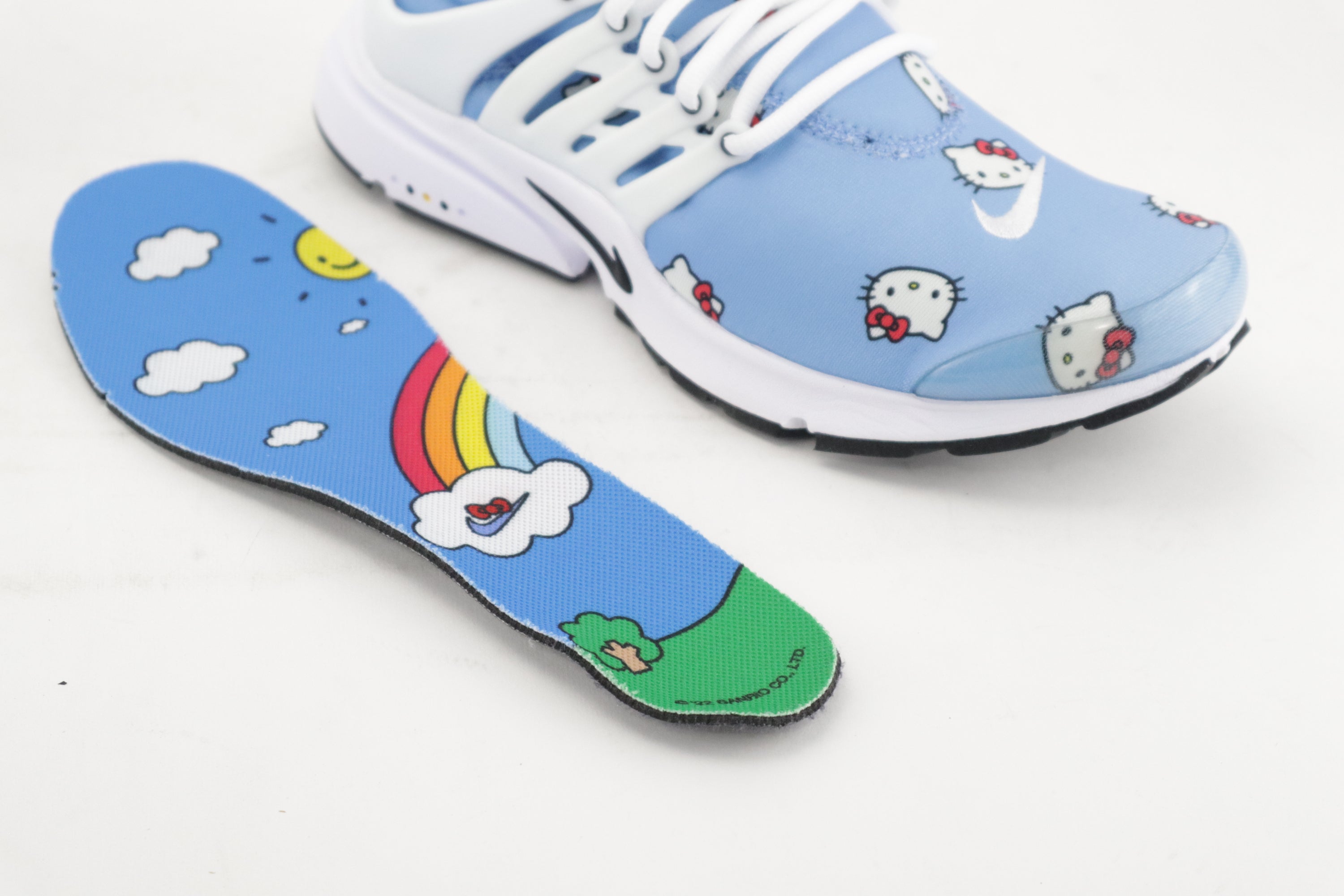 AIR PRESTO QS  X  HELLO KITTY