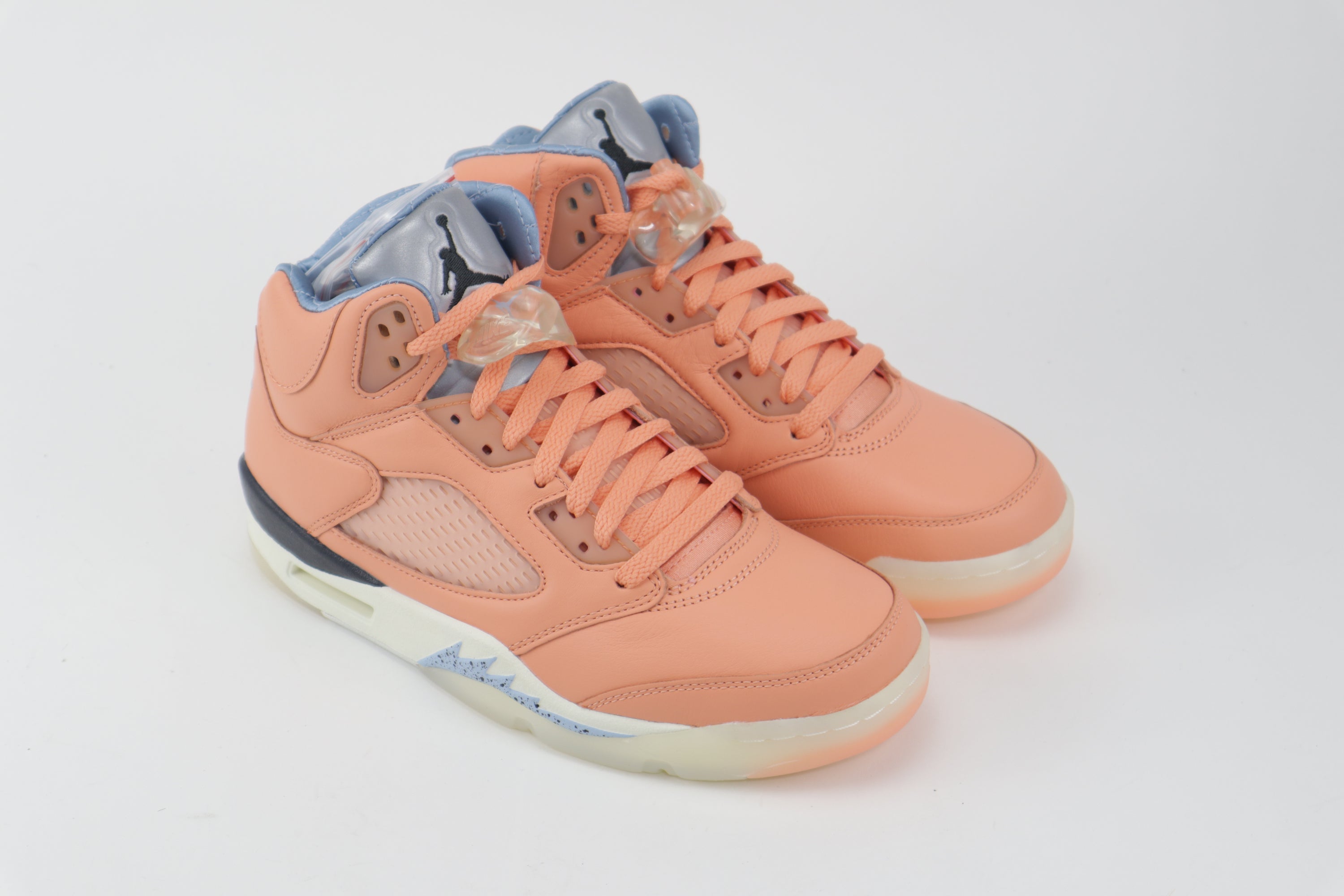 RETRO 5 X DJ KHALED "WE THE BEST"