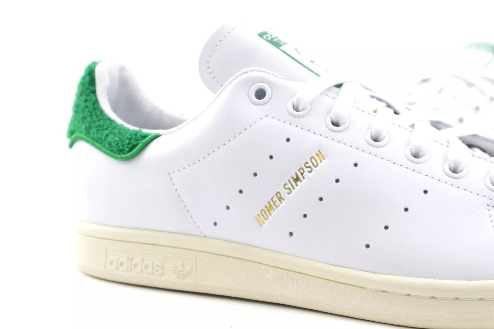 STAN SMITH X SIMPSONS "MEME"