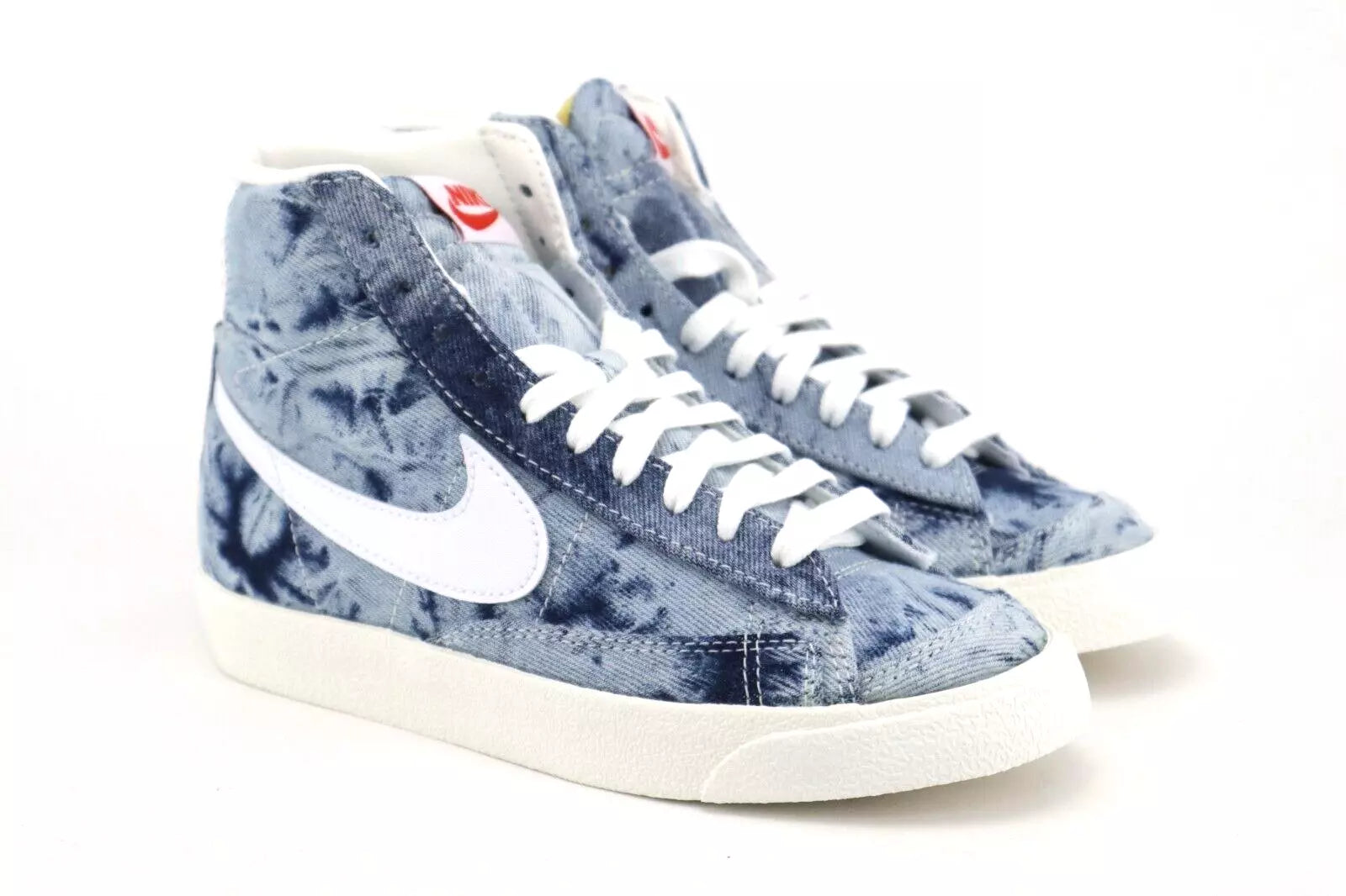 Blazer Mid '77 "Bleached Denim"